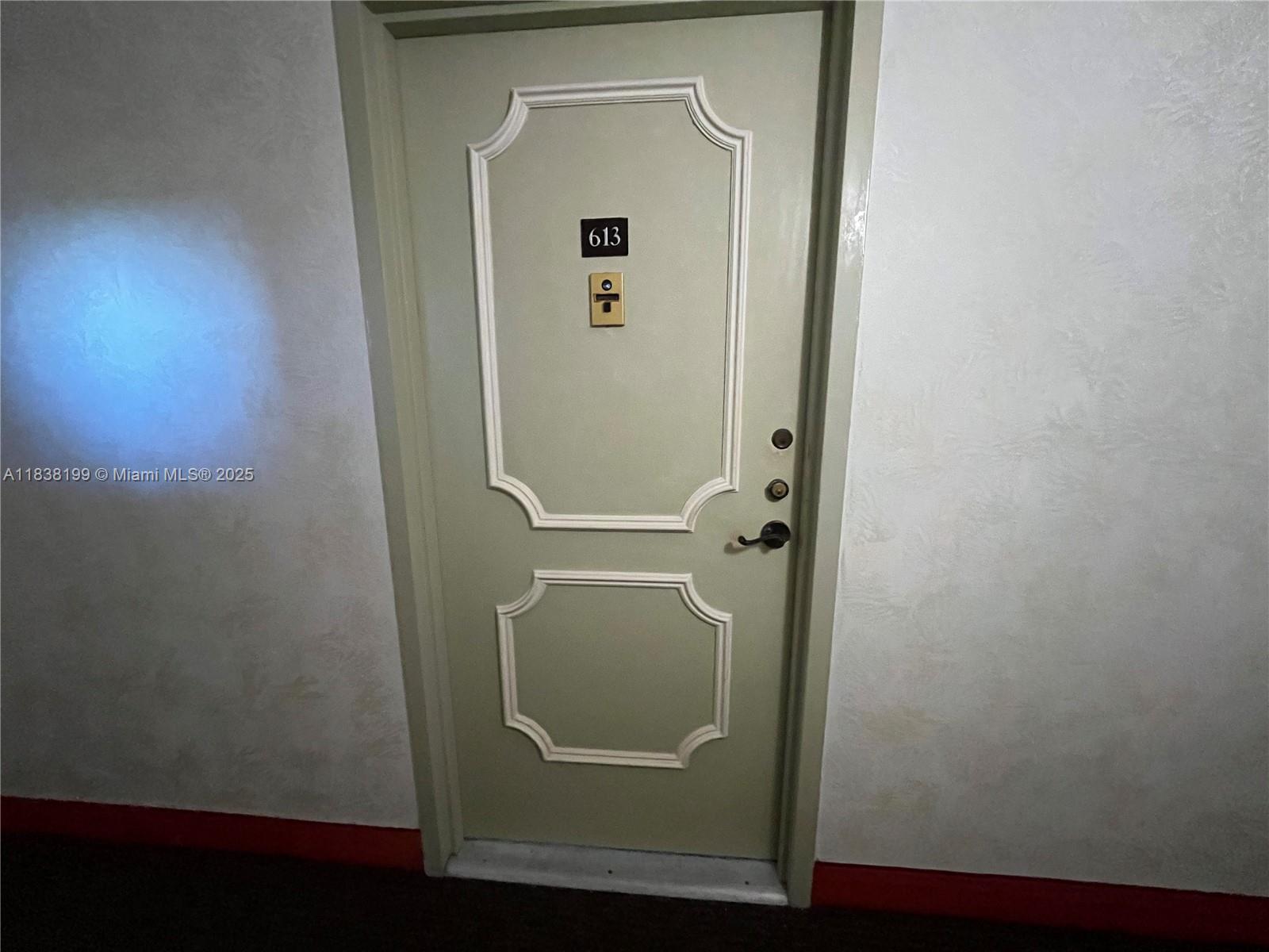 1300 Saint Charles Pl 613, Pembroke Pines, FL, 33026/$125,000 1 1300 Saint Charles Pl 613