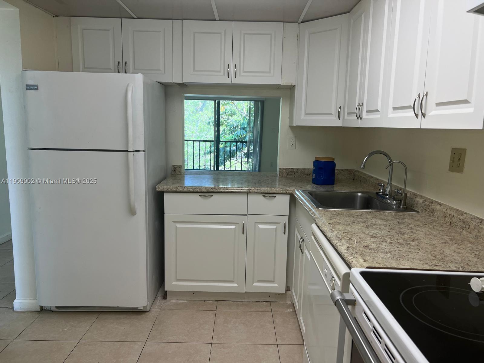 VERSAILLES GARDENS CONDO - Residential Lease