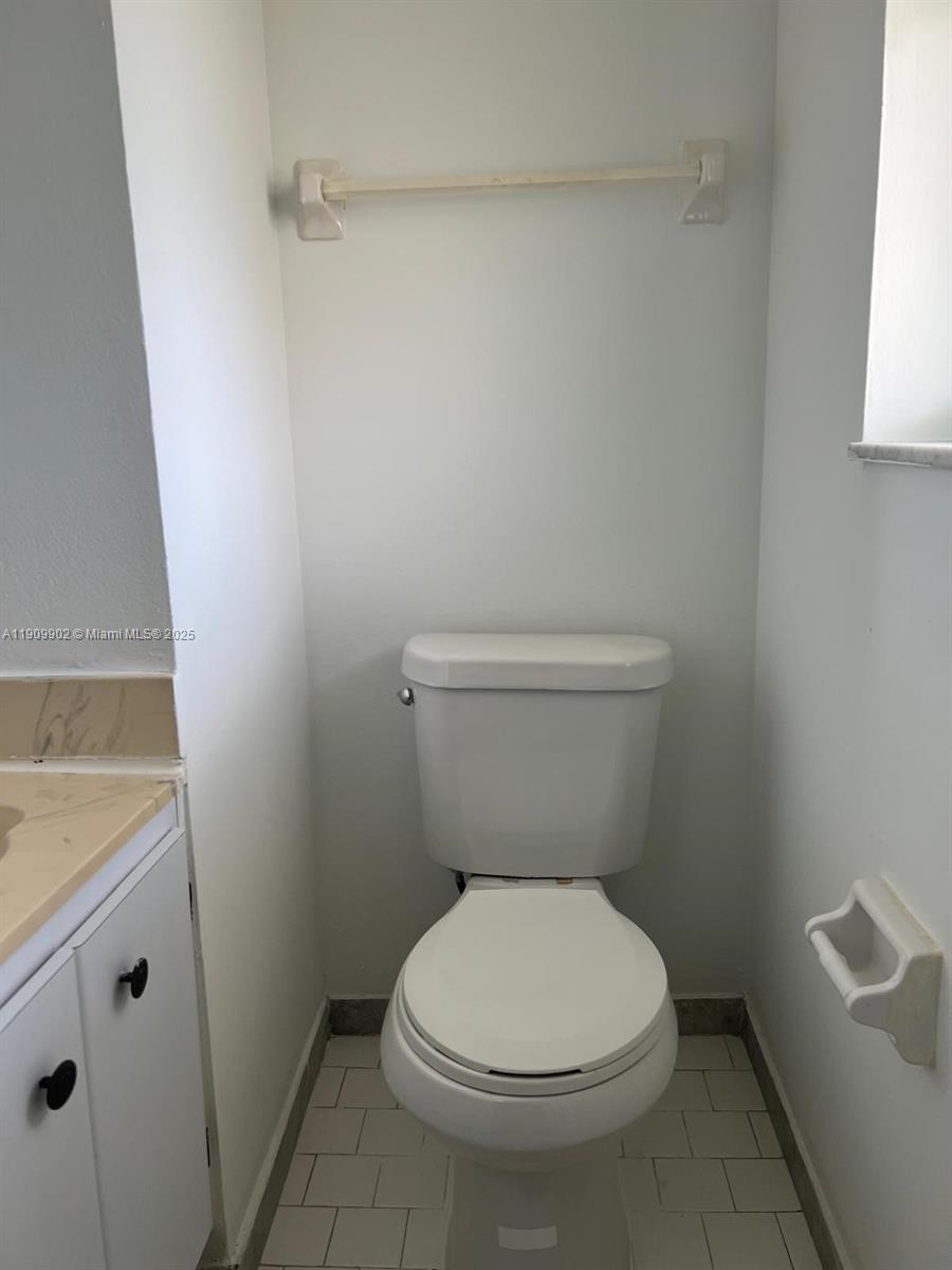 VERSAILLES GARDENS CONDO - Residential Lease