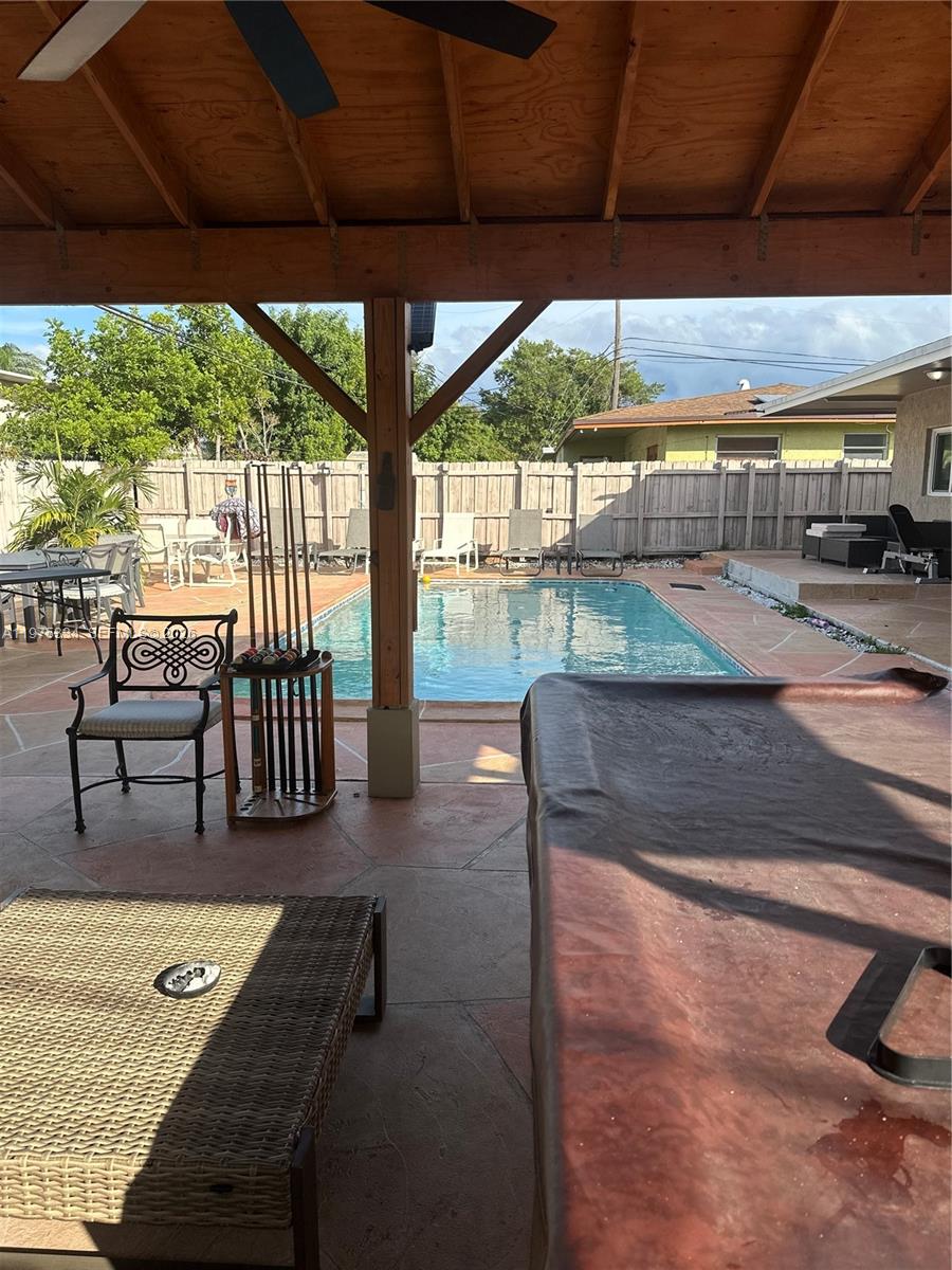 View photos, virtual tours, details... 161 NW 21st