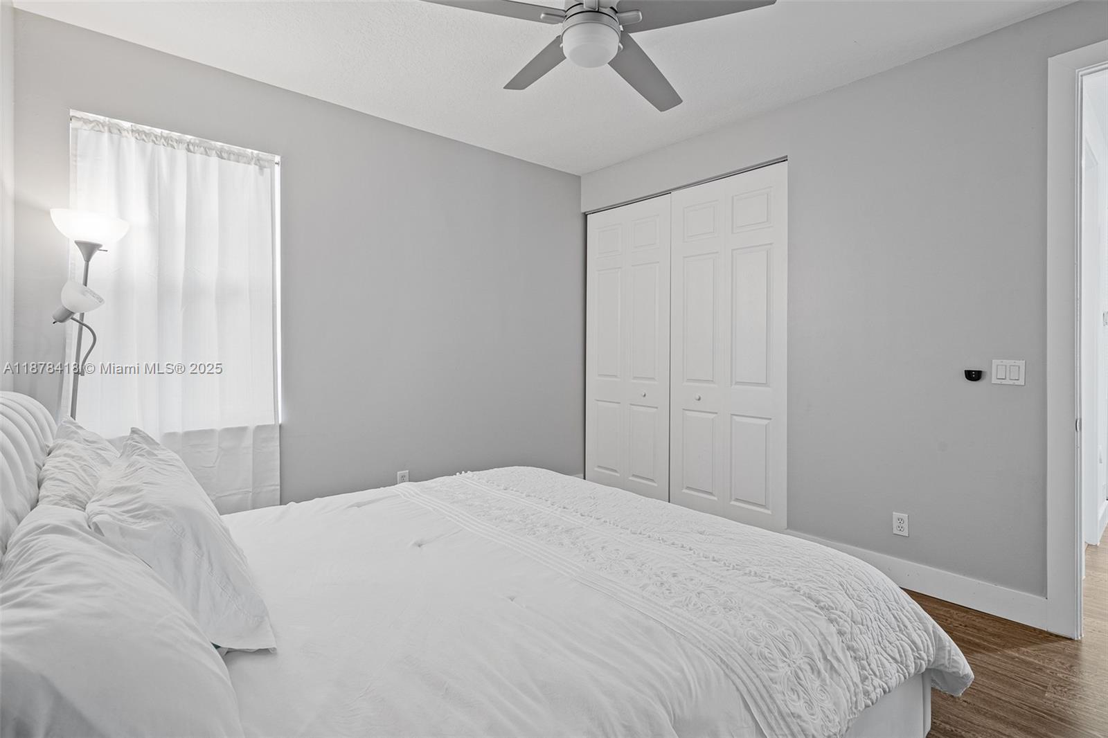 POD 8 AT MONARCH LAKES - Residential Lease