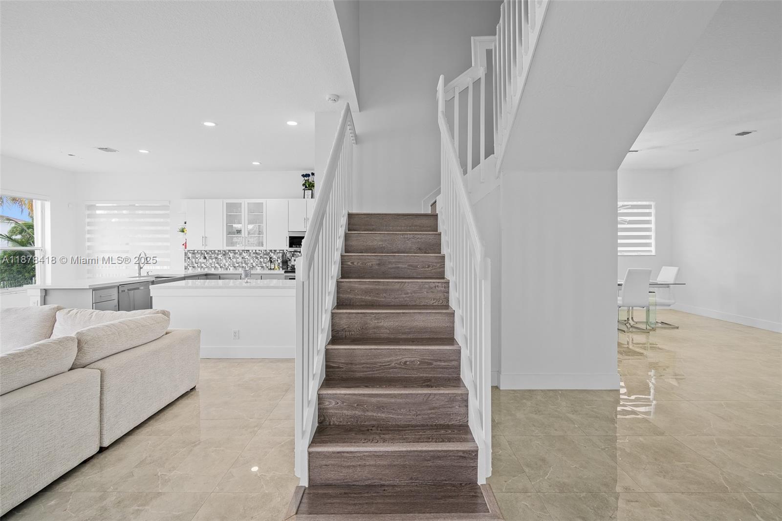 POD 8 AT MONARCH LAKES - Residential Lease