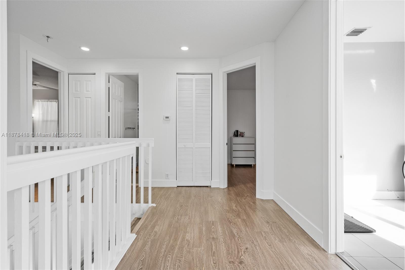 POD 8 AT MONARCH LAKES - Residential Lease