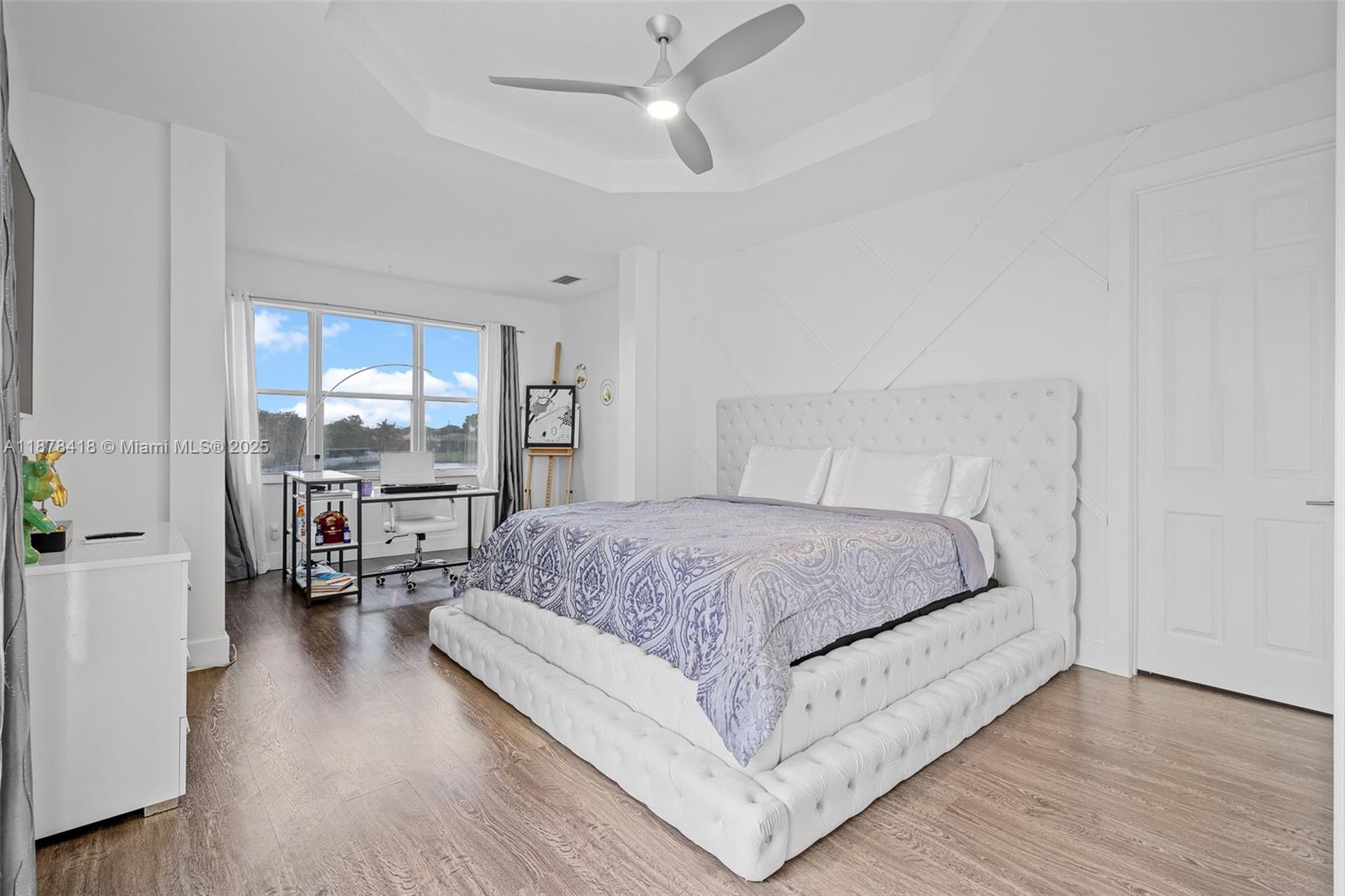 POD 8 AT MONARCH LAKES - Residential Lease