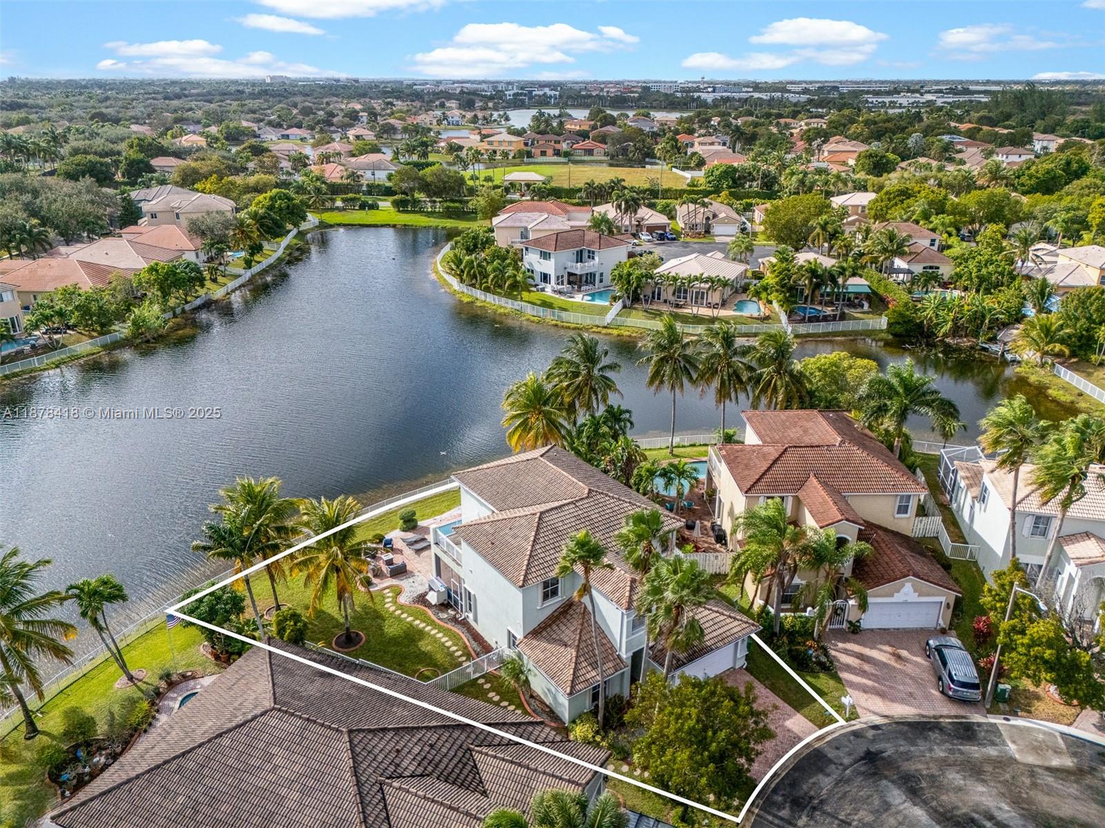 POD 8 AT MONARCH LAKES - Residential Lease