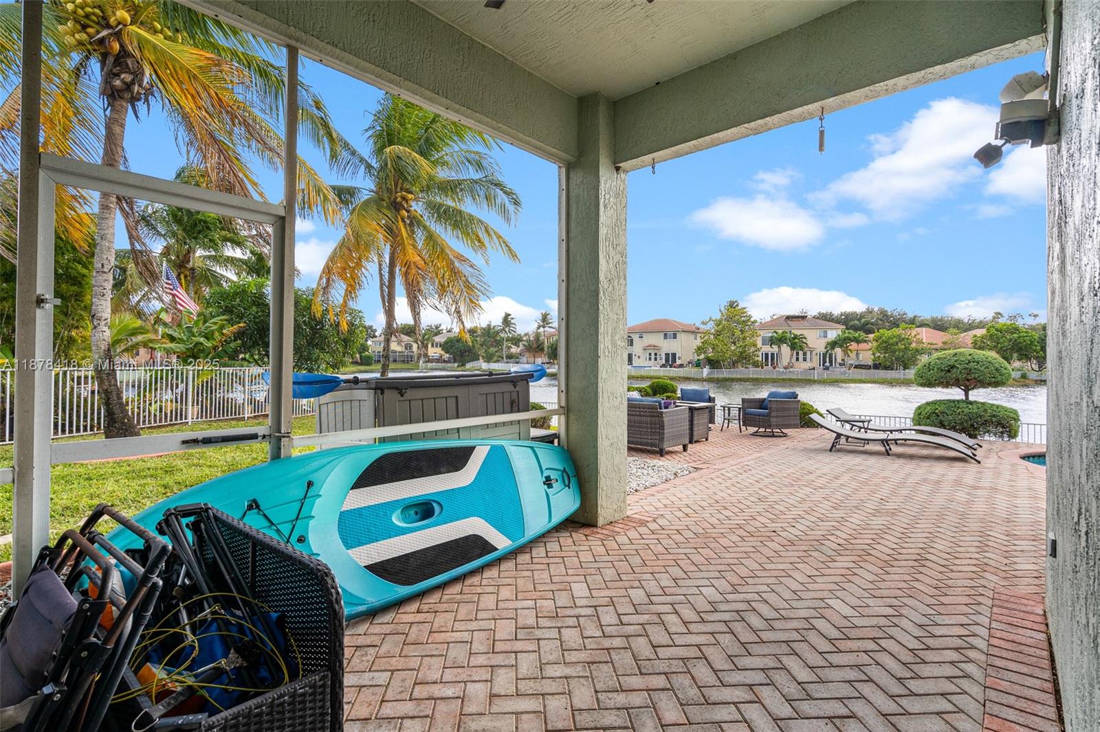 POD 8 AT MONARCH LAKES - Residential Lease