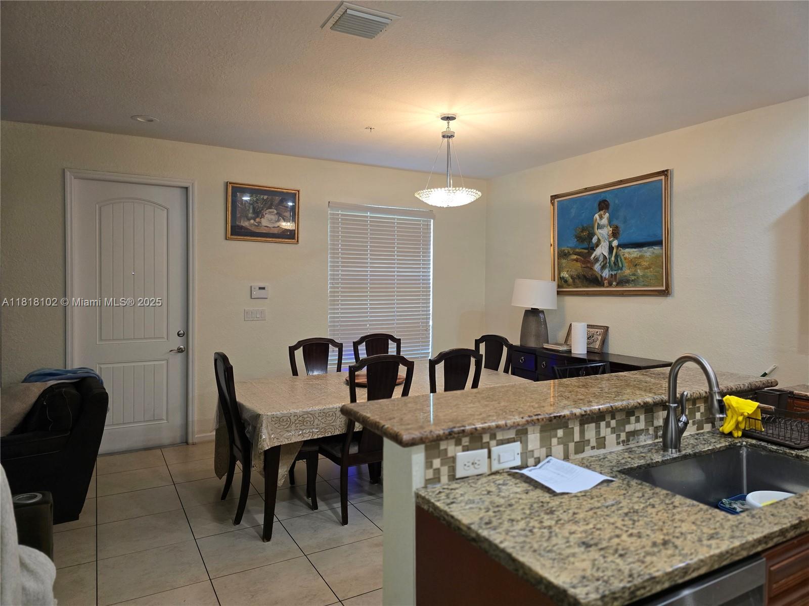 ORCHID GROVE REPLAT 1 - Residential