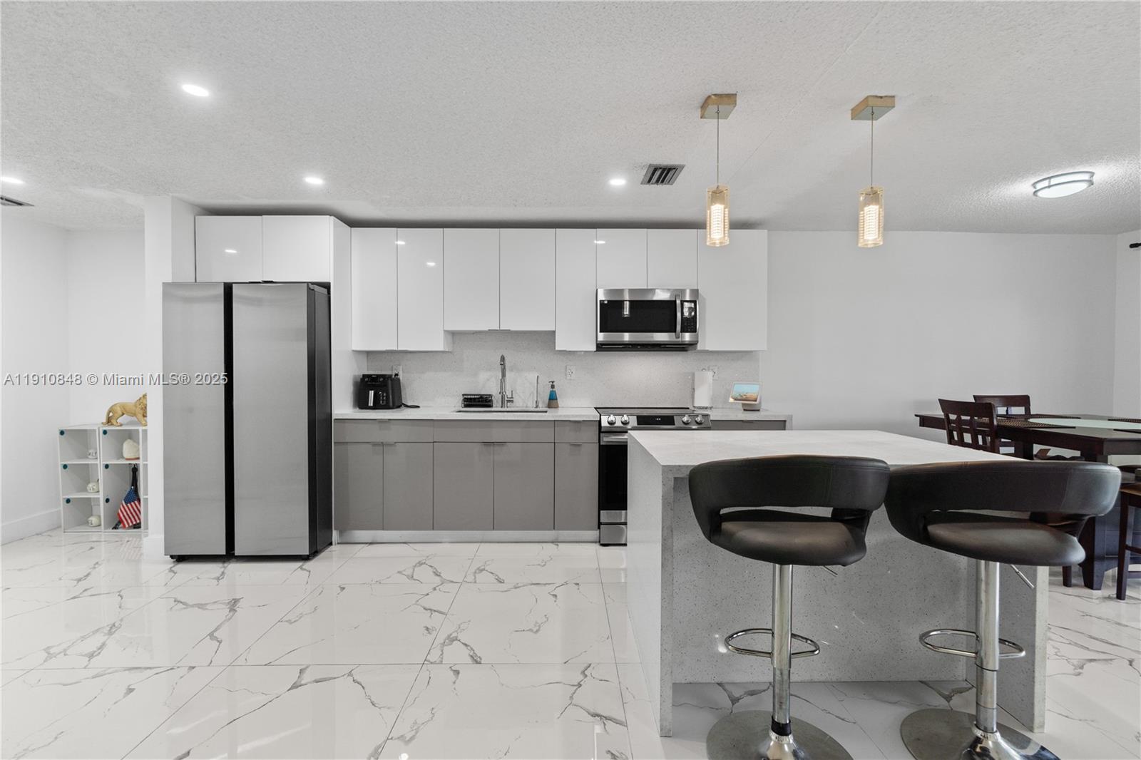 FAIRWAYS OF SUNRISE - Residential