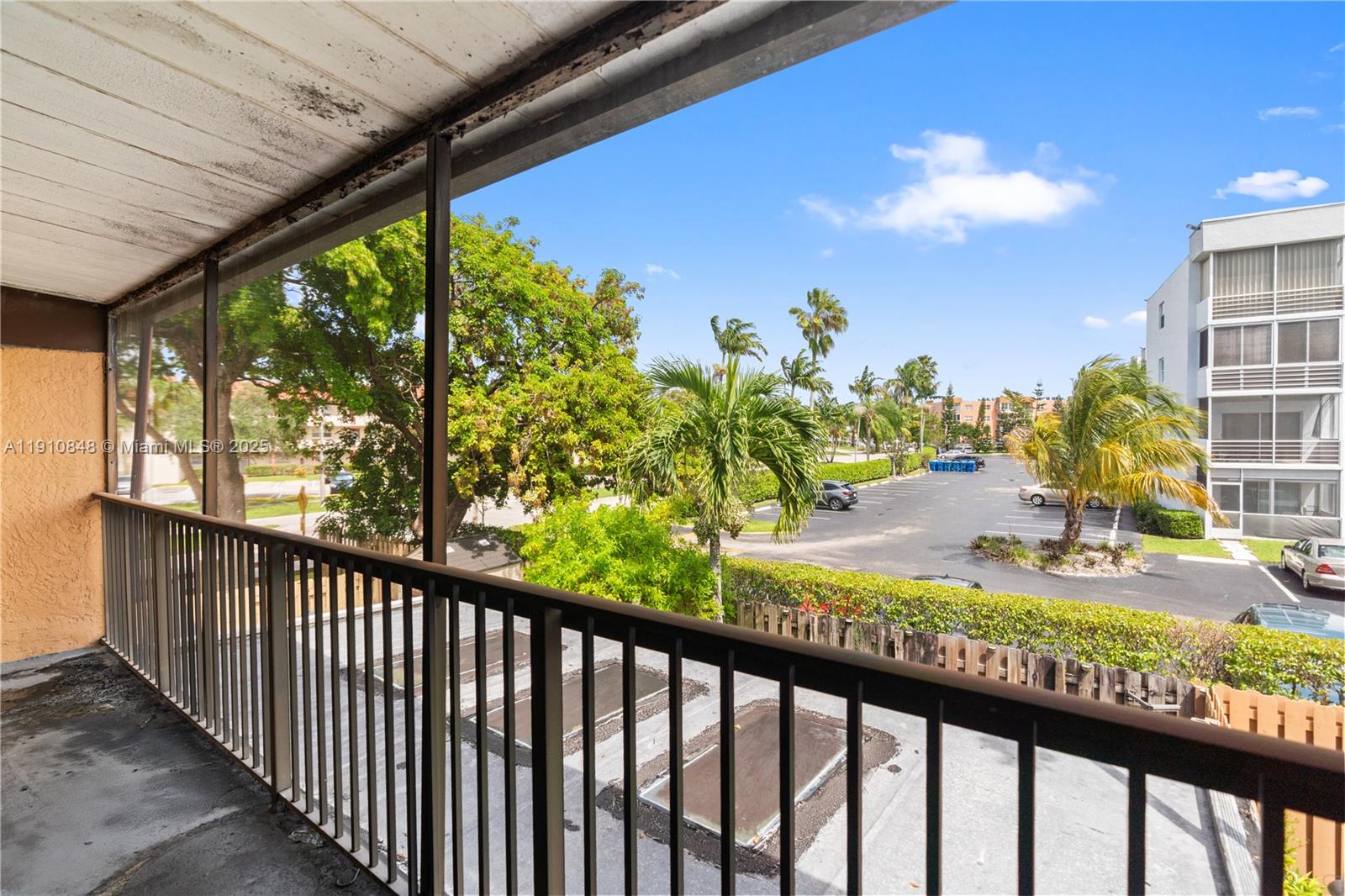 FAIRWAYS OF SUNRISE - Residential