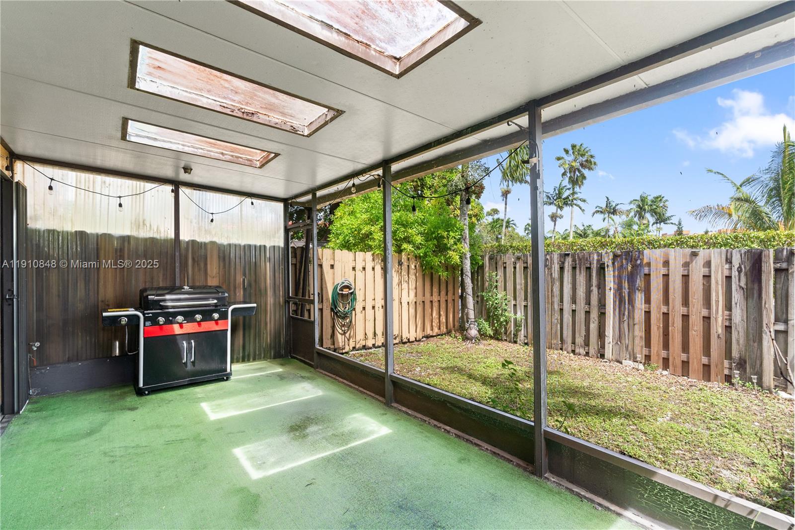 FAIRWAYS OF SUNRISE - Residential