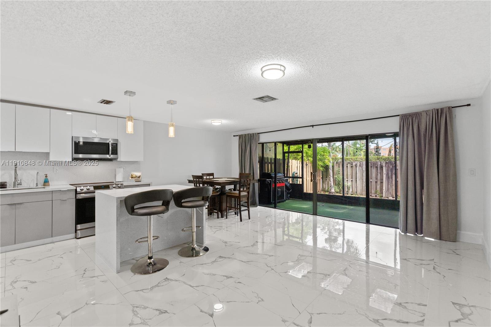 FAIRWAYS OF SUNRISE - Residential