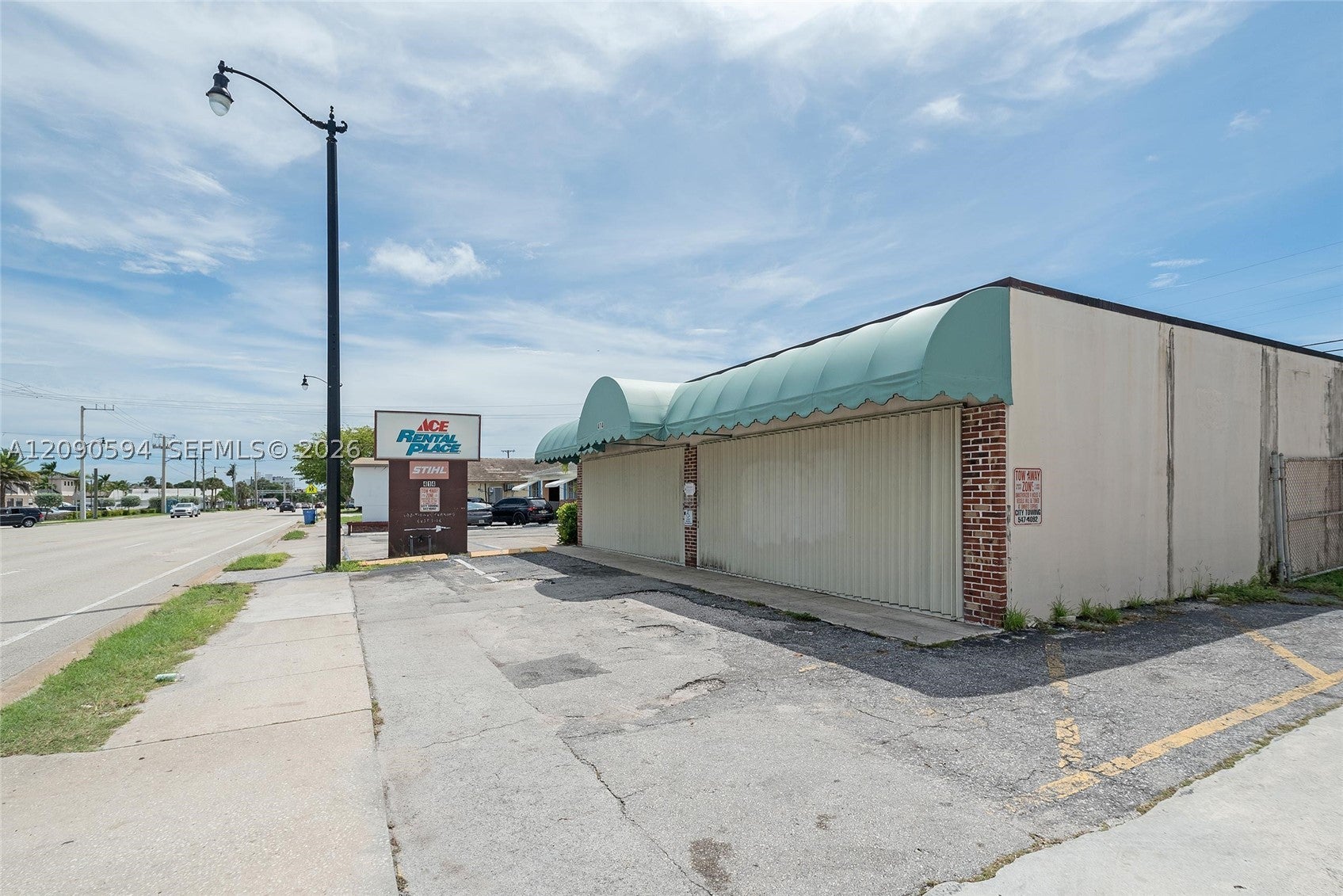 1212 W Lantana Rd