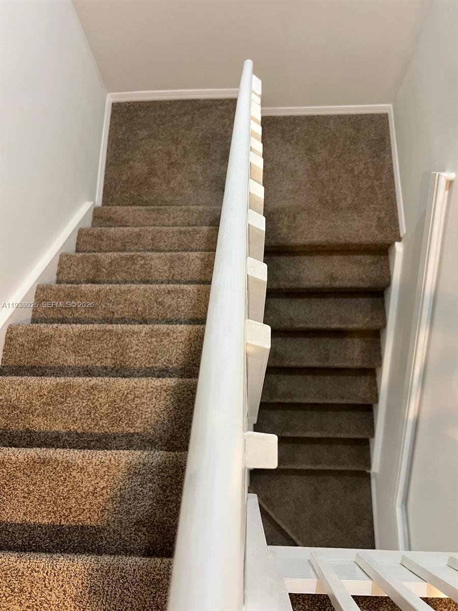 SEMINOLE ESTATES & TOWNHO - Residential