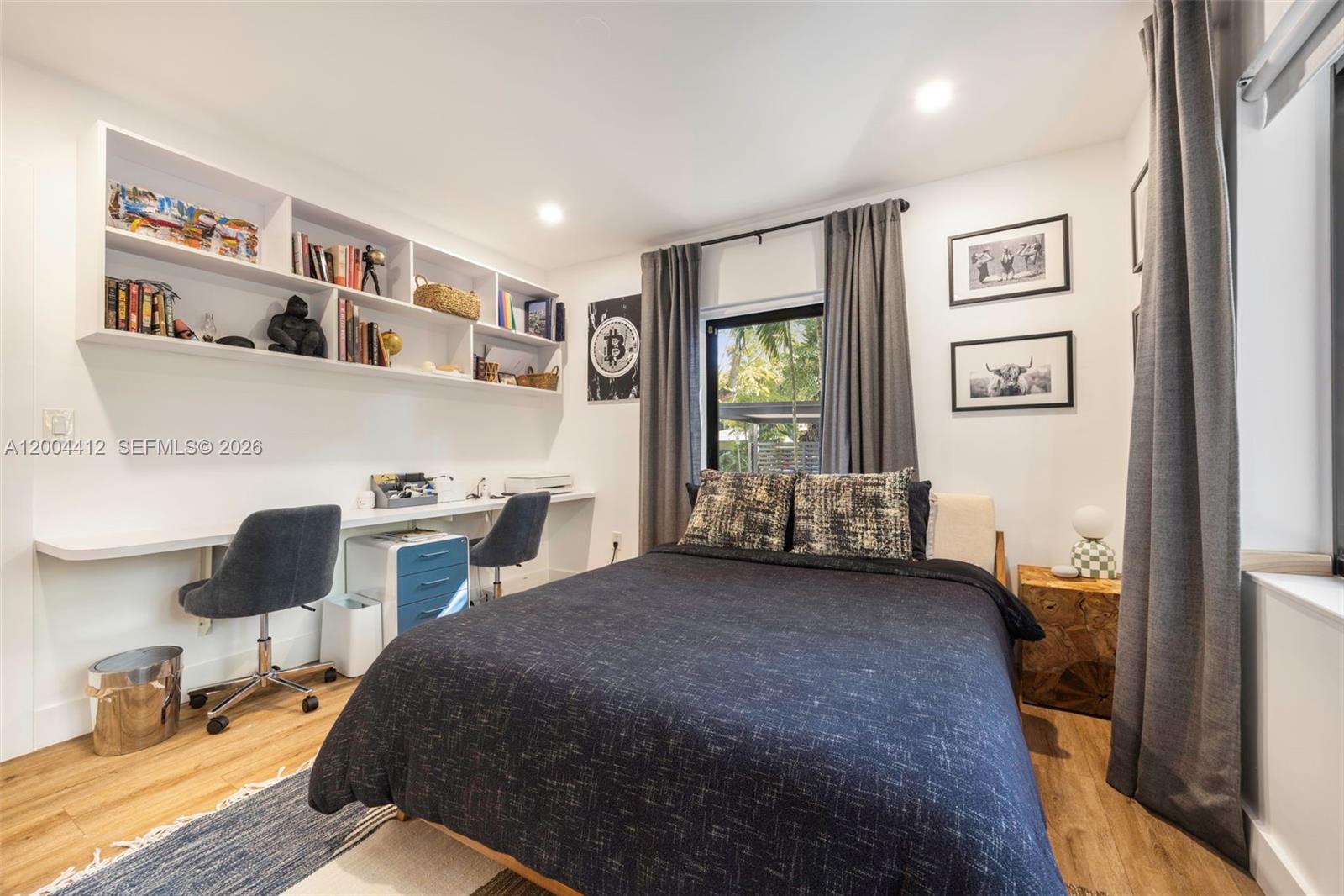 SUNSHINE VISTAS - Residential