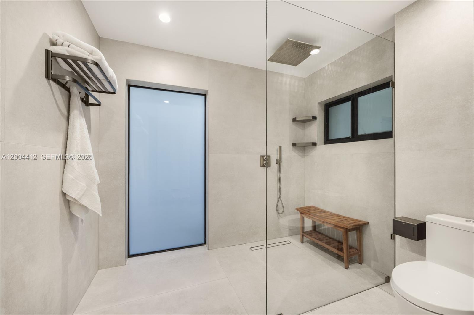 SUNSHINE VISTAS - Residential