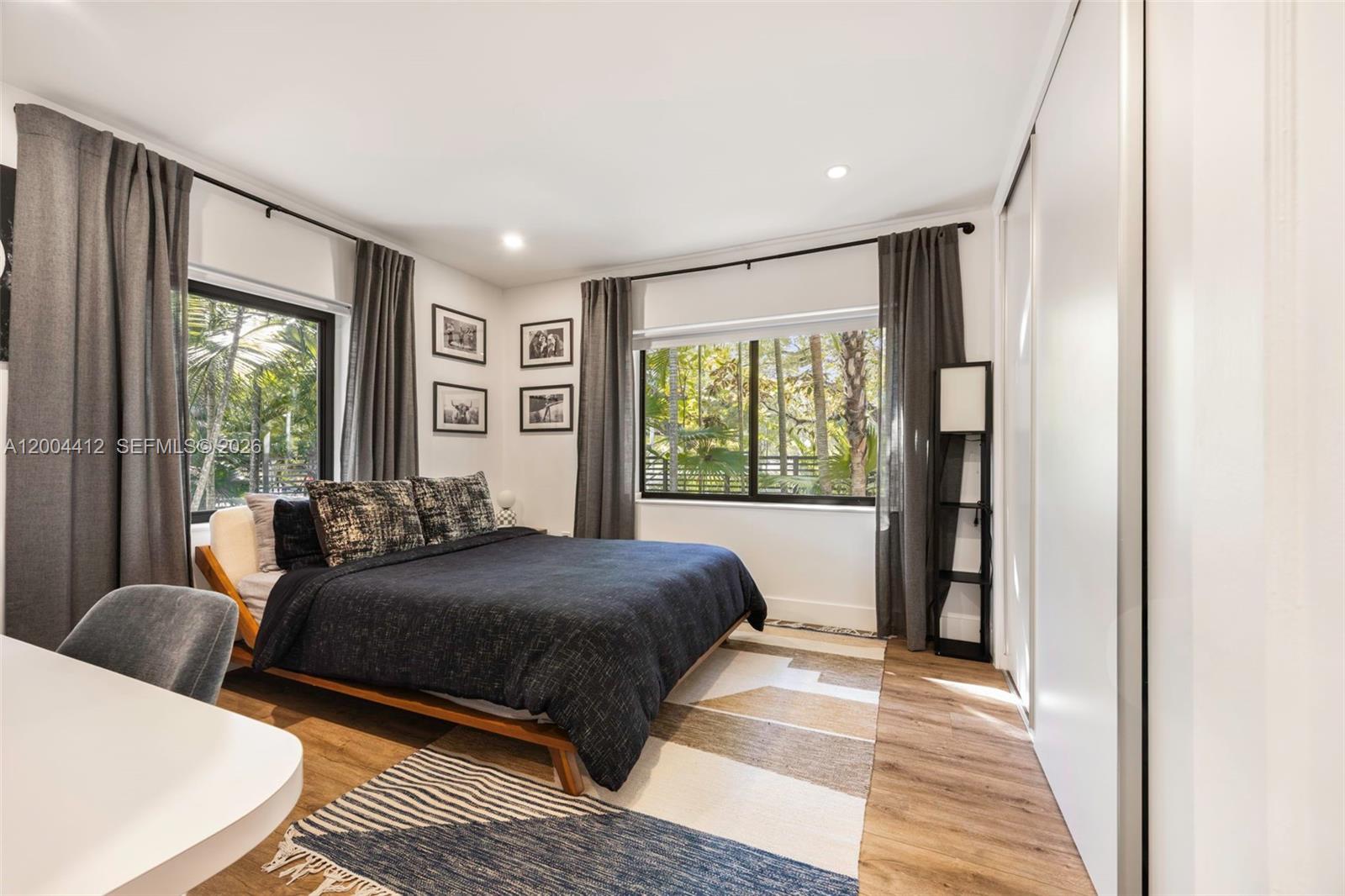 SUNSHINE VISTAS - Residential