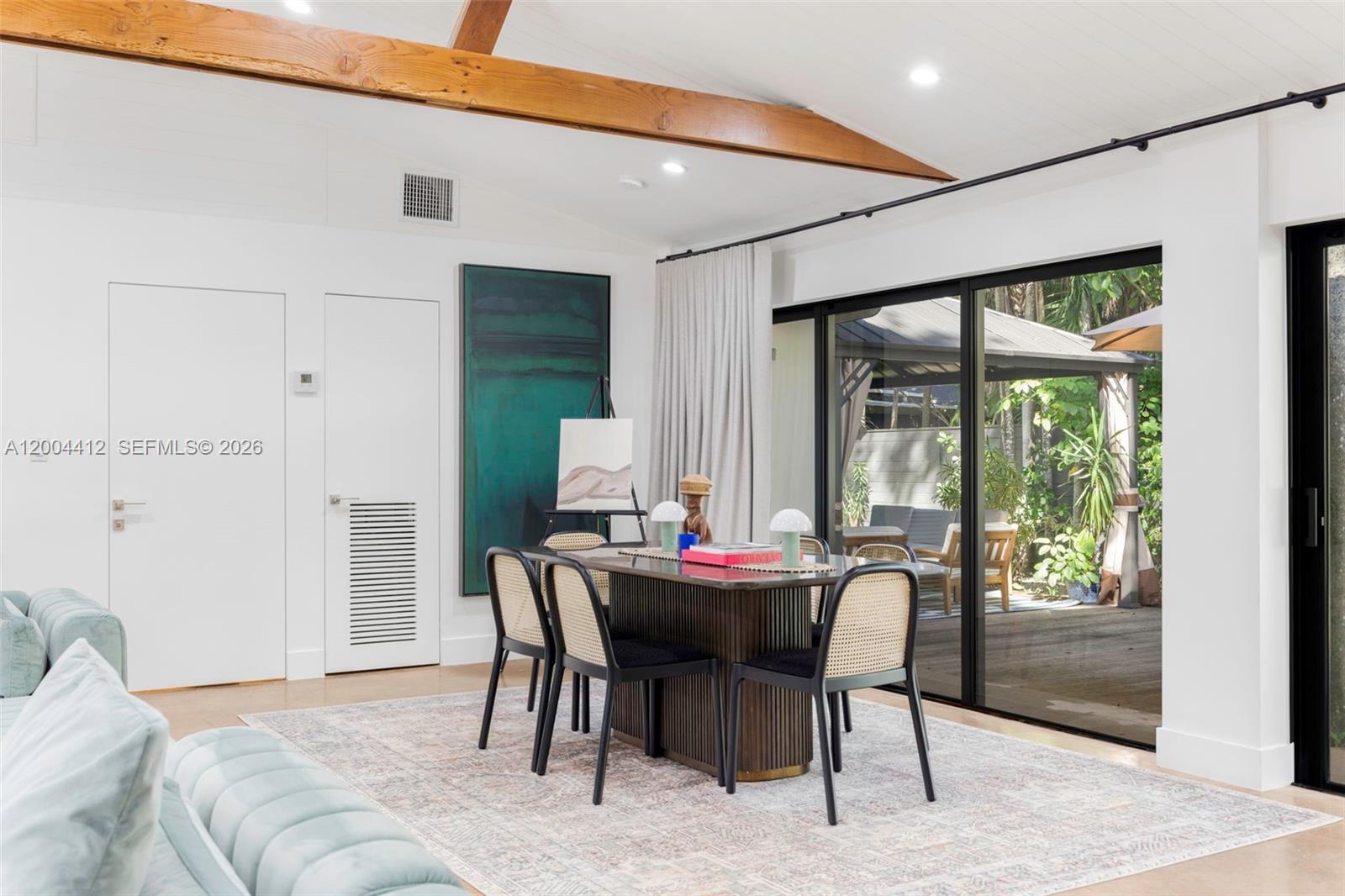 SUNSHINE VISTAS - Residential