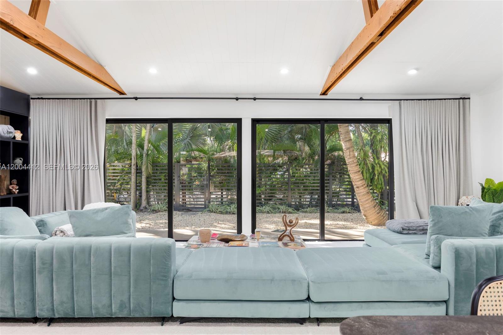 SUNSHINE VISTAS - Residential