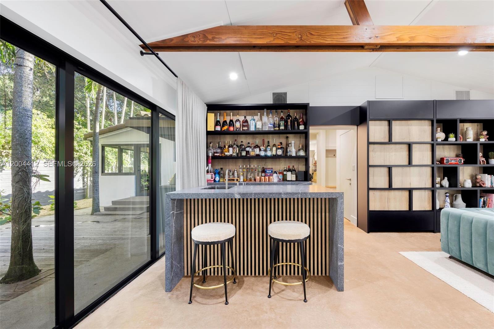 SUNSHINE VISTAS - Residential