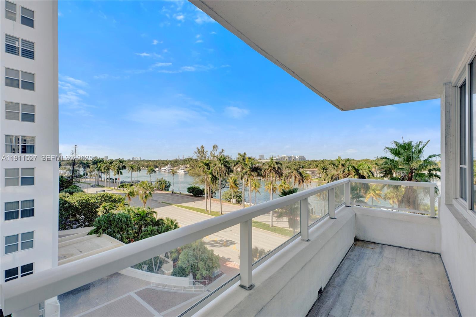 THE CARRIAGE CLUB NORTH C - Residential