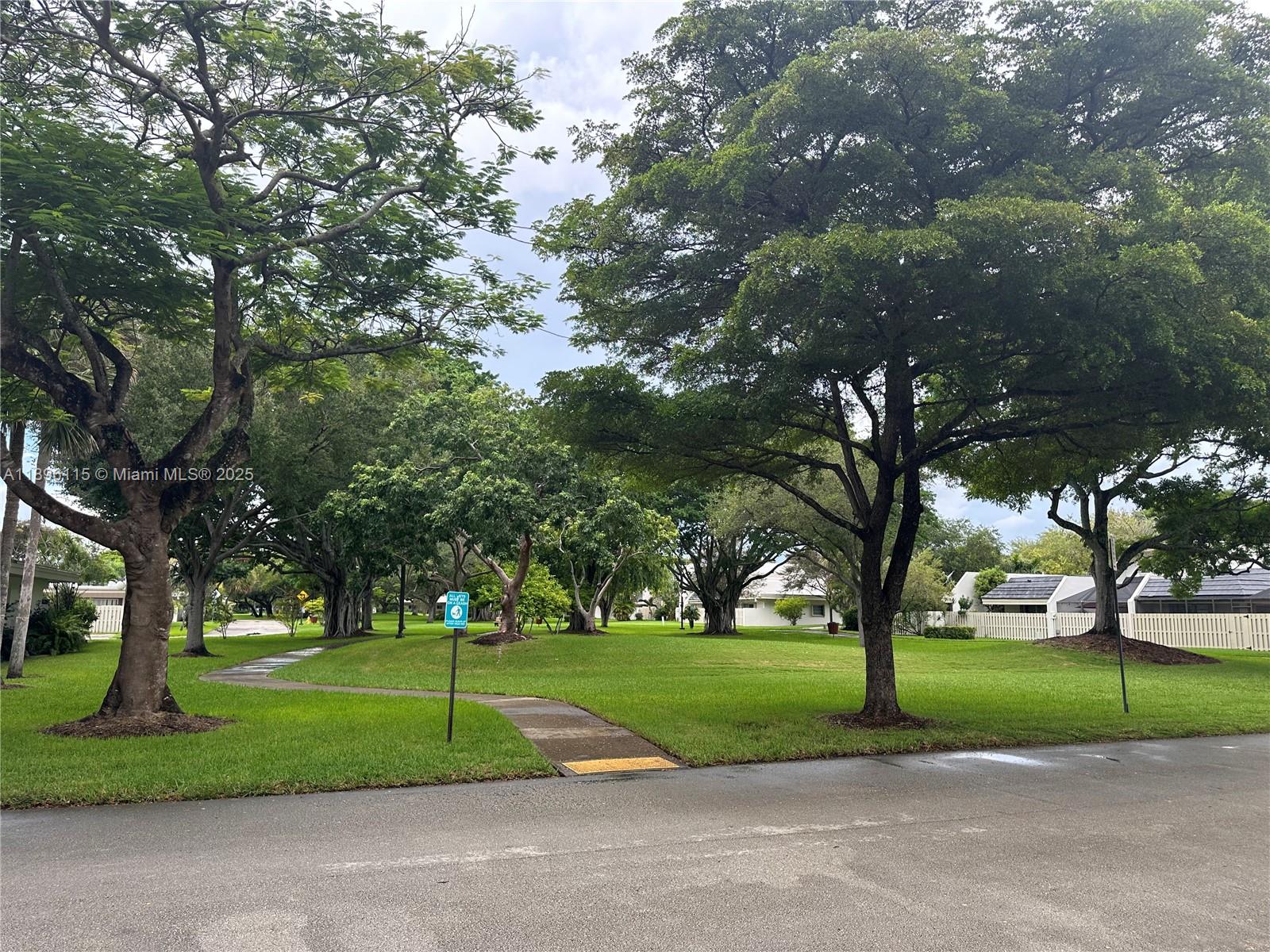 CAMINO CIRCLE CONDO - Residential