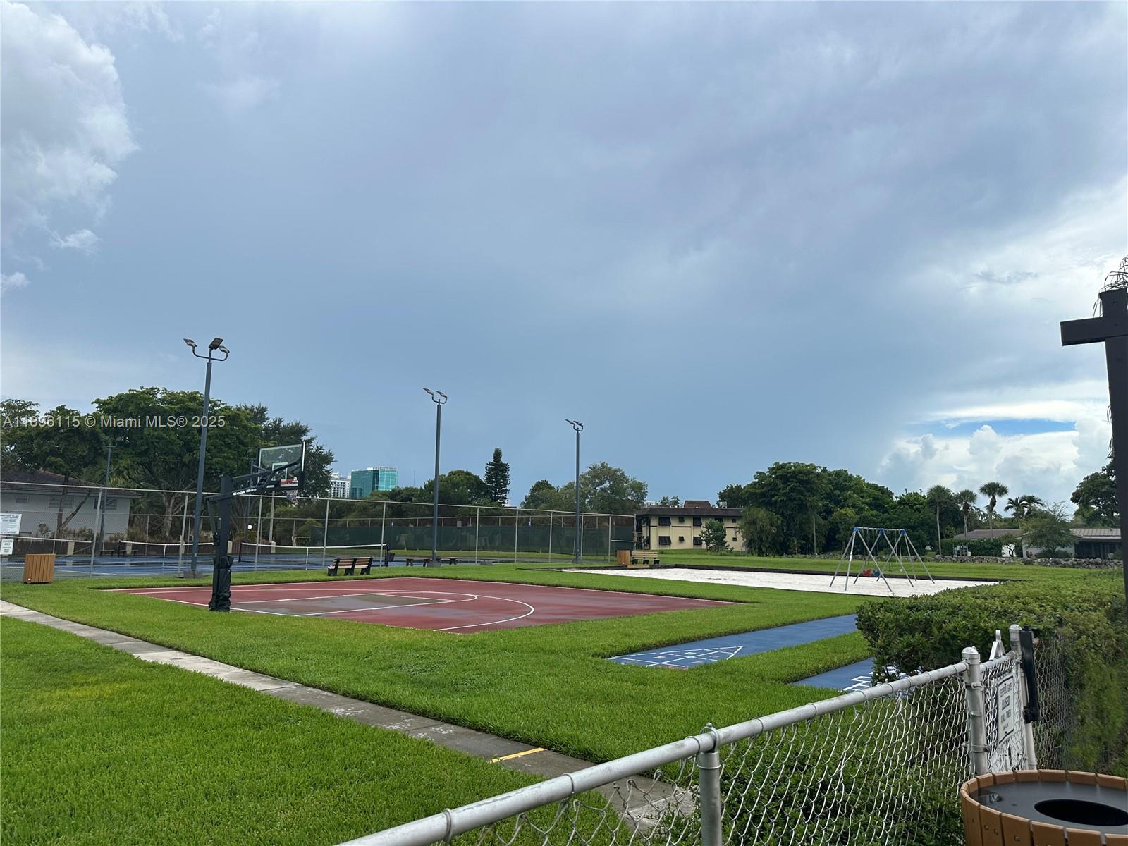 CAMINO CIRCLE CONDO - Residential