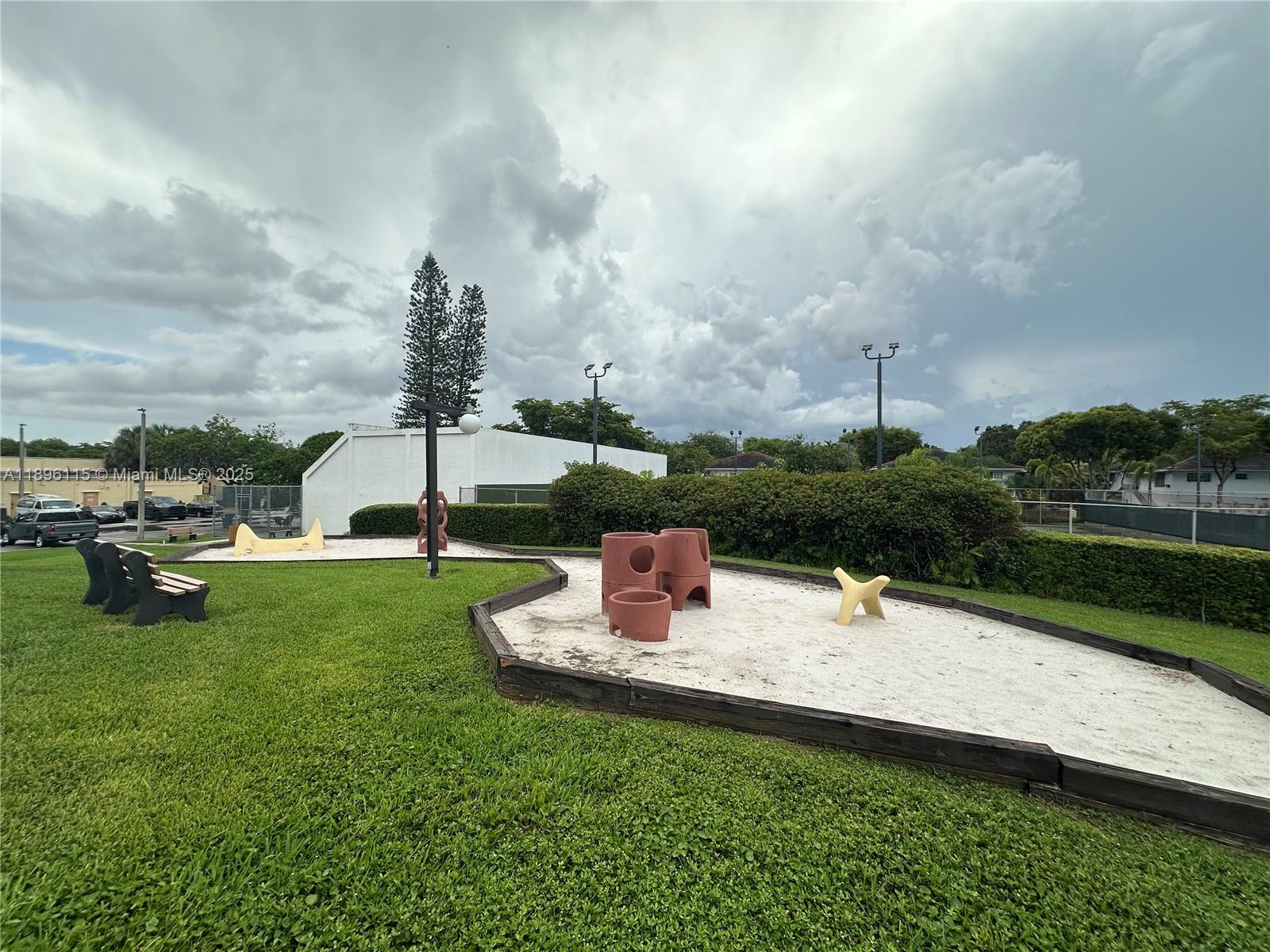 CAMINO CIRCLE CONDO - Residential