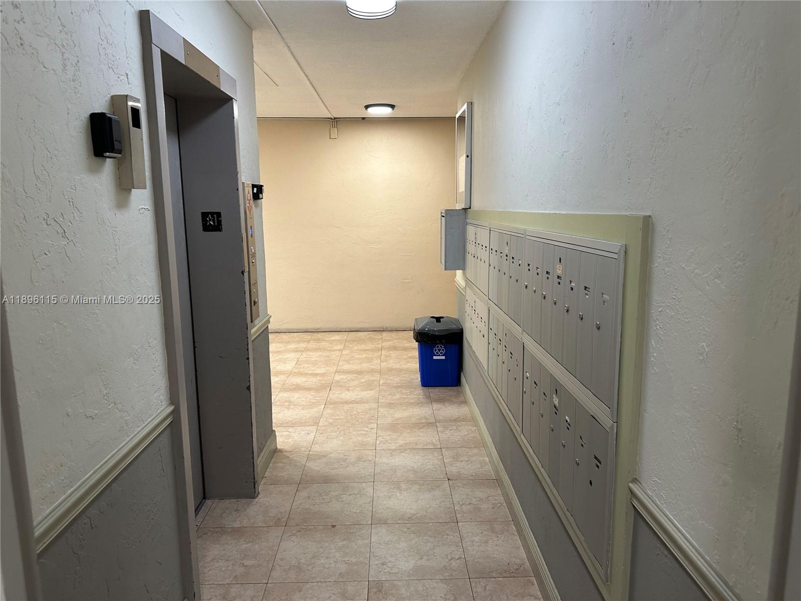 CAMINO CIRCLE CONDO - Residential