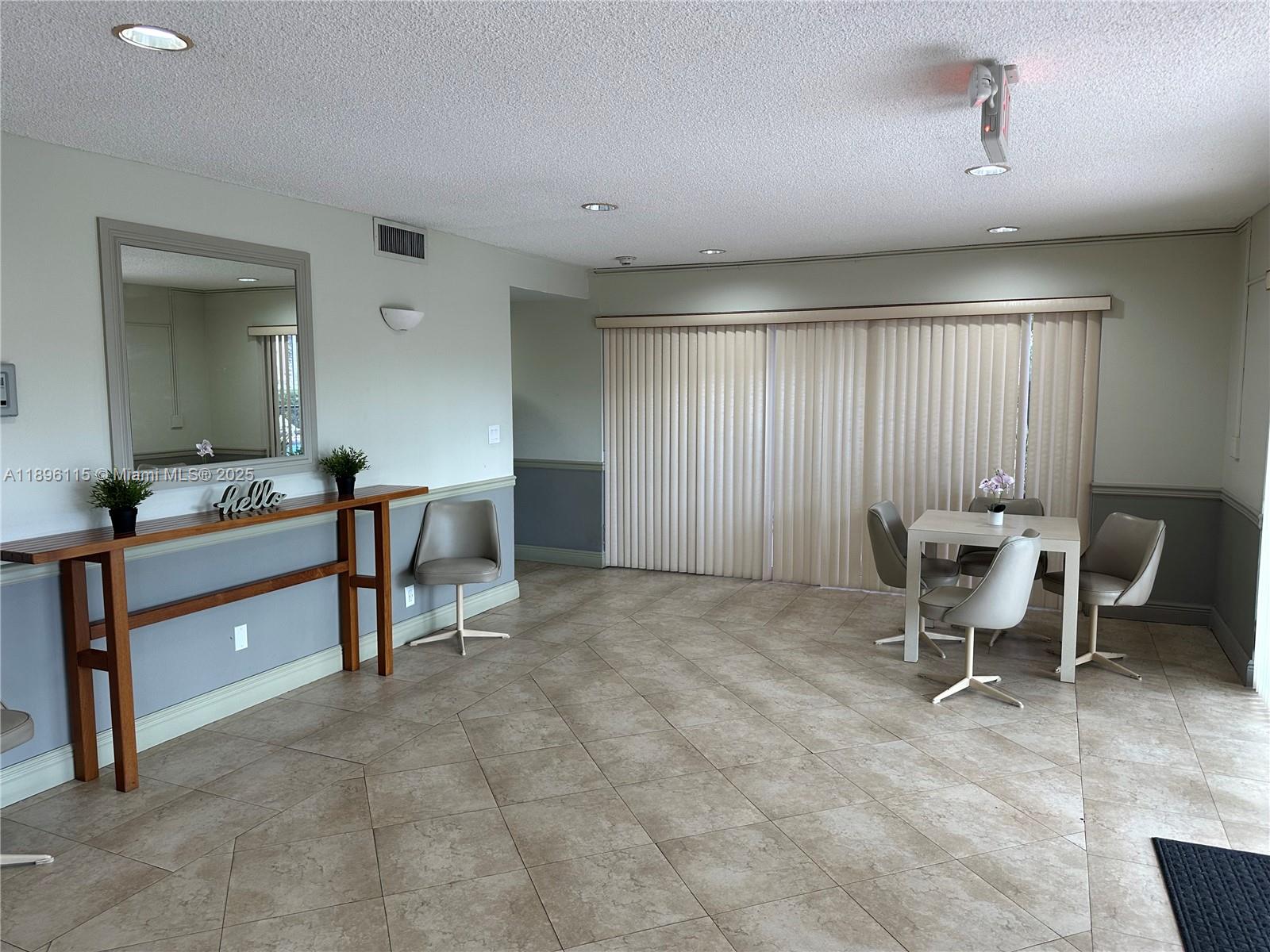 CAMINO CIRCLE CONDO - Residential