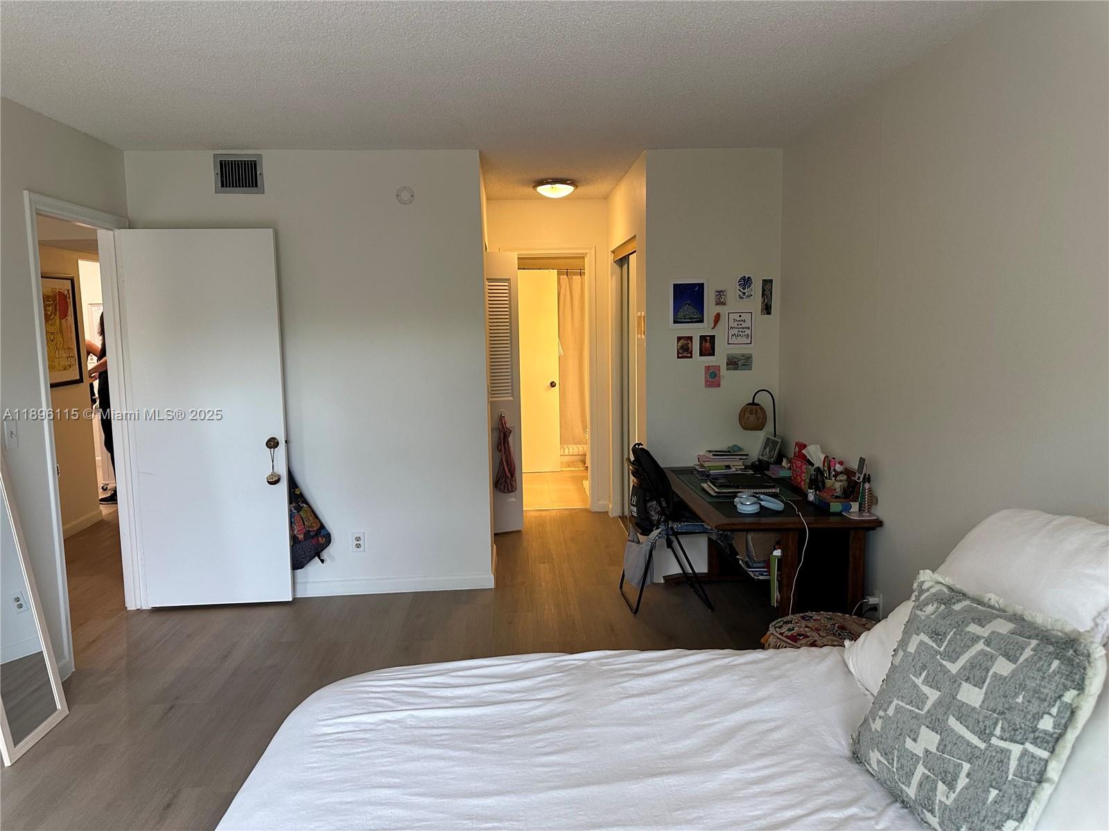 CAMINO CIRCLE CONDO - Residential