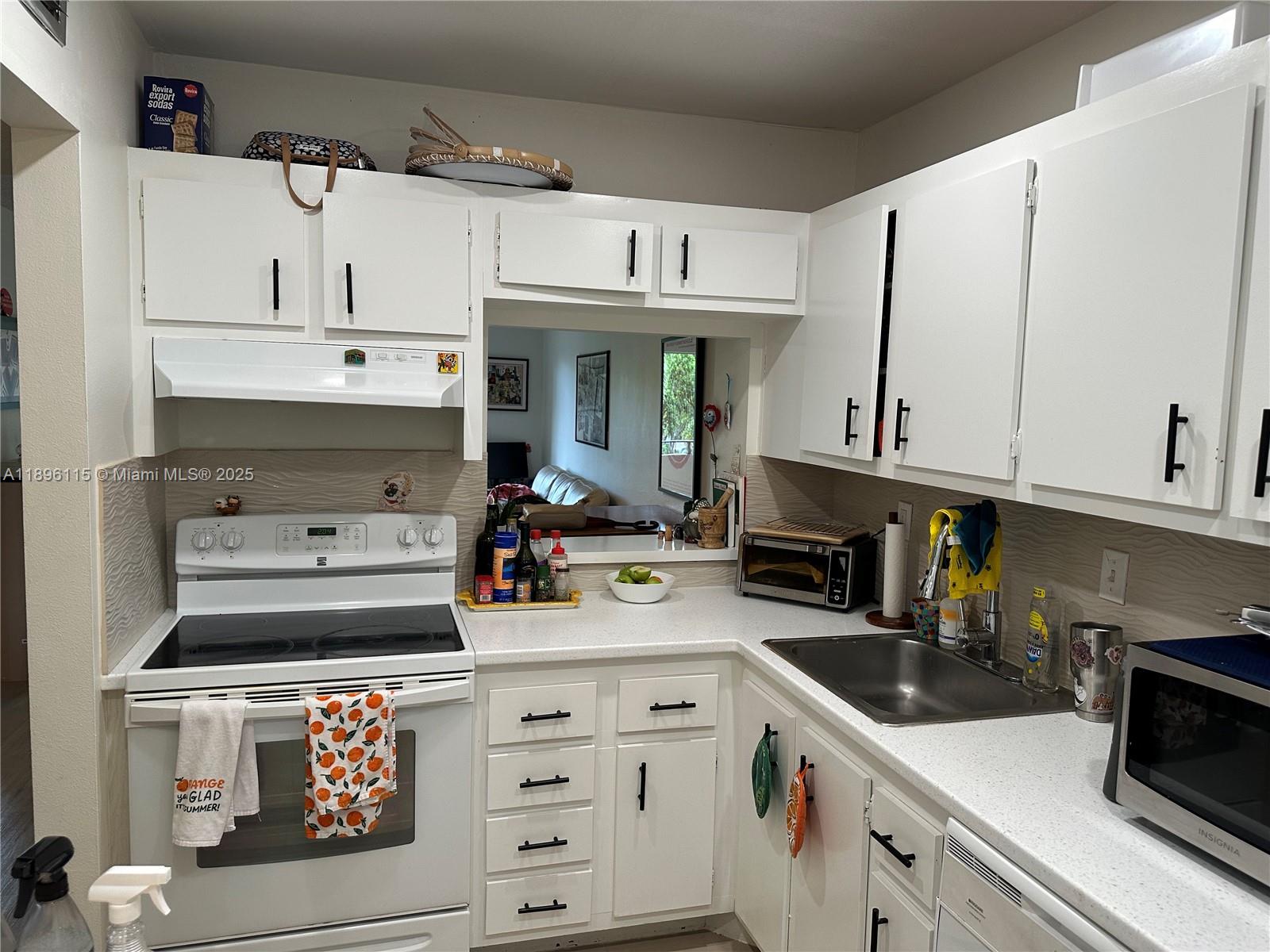 CAMINO CIRCLE CONDO - Residential