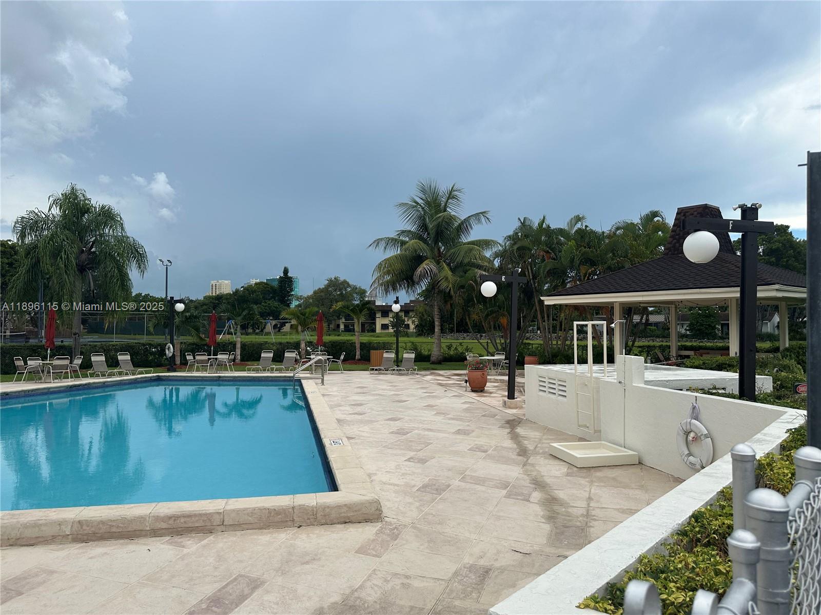 CAMINO CIRCLE CONDO - Residential