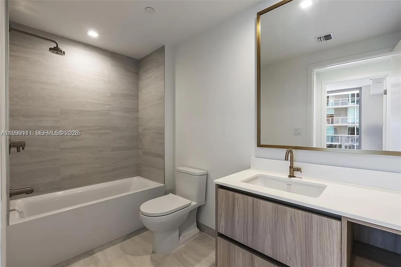 Viceroy Brickell - Residential