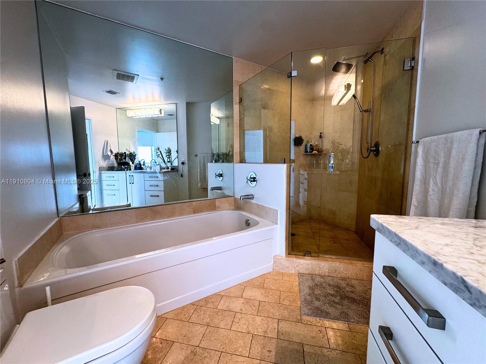 THE AXIS ON BRICKELL II C - Residential