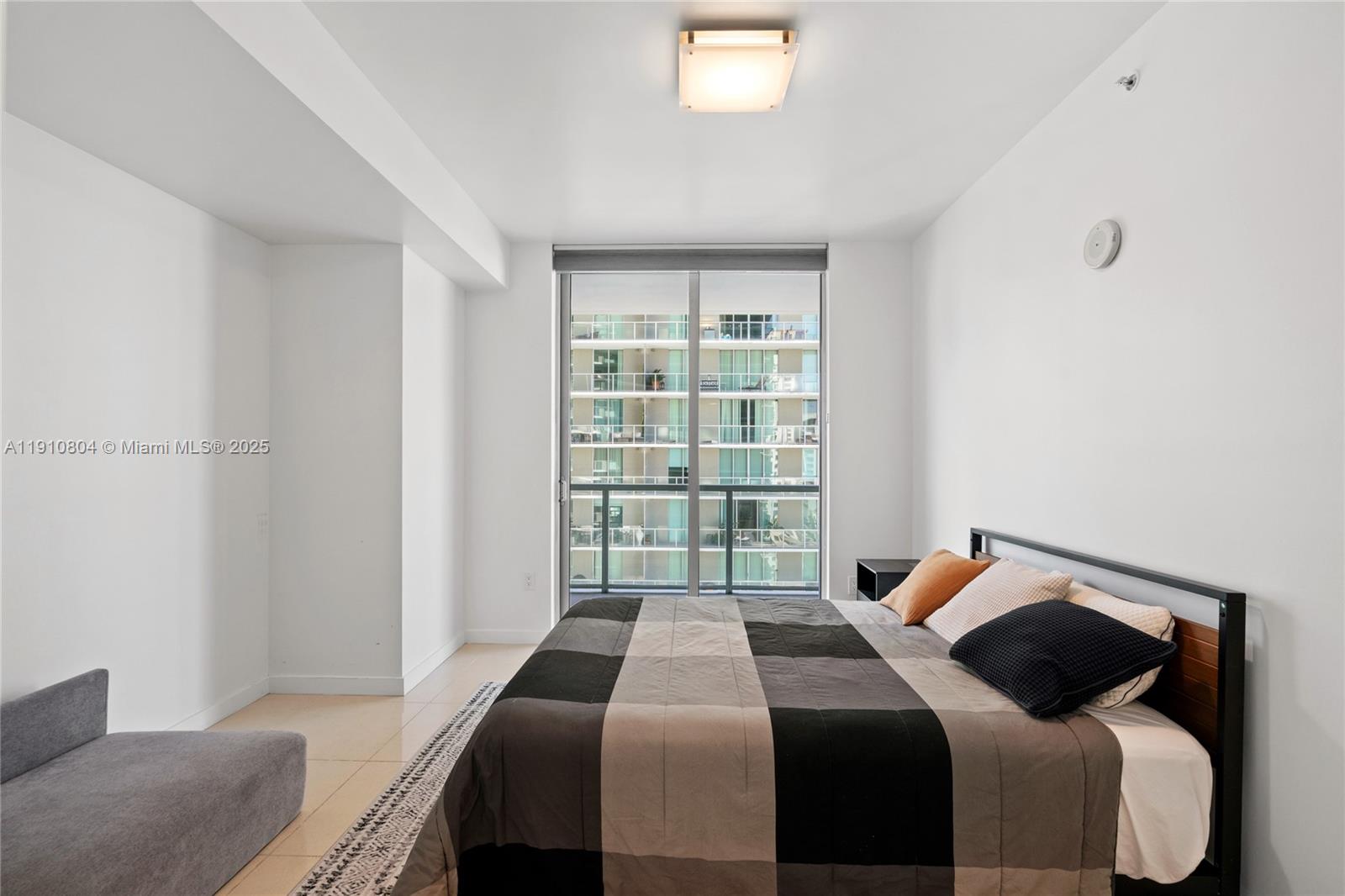 THE AXIS ON BRICKELL II C - Residential