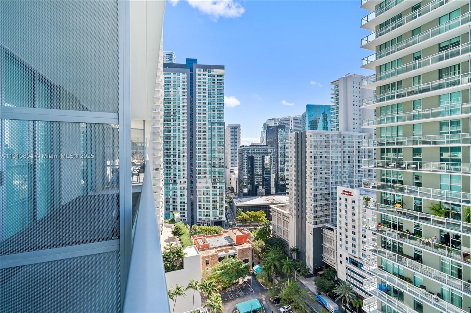 THE AXIS ON BRICKELL II C - Residential