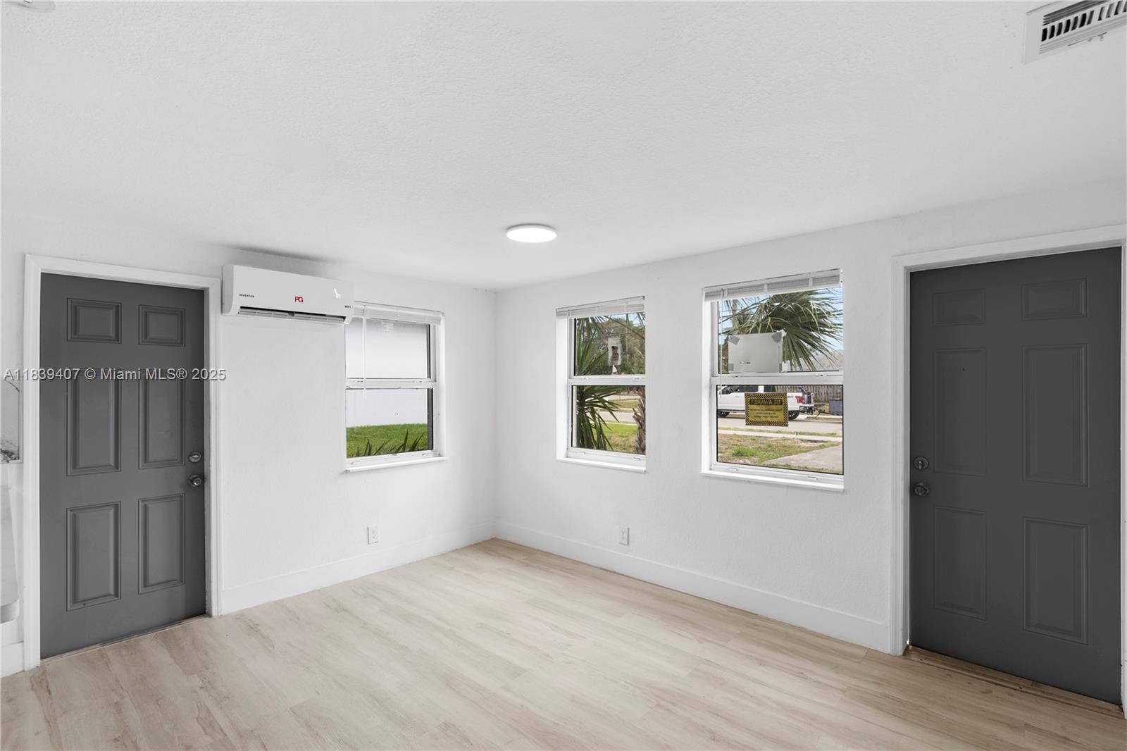 DELRAY TOWN OF - Residential Lease