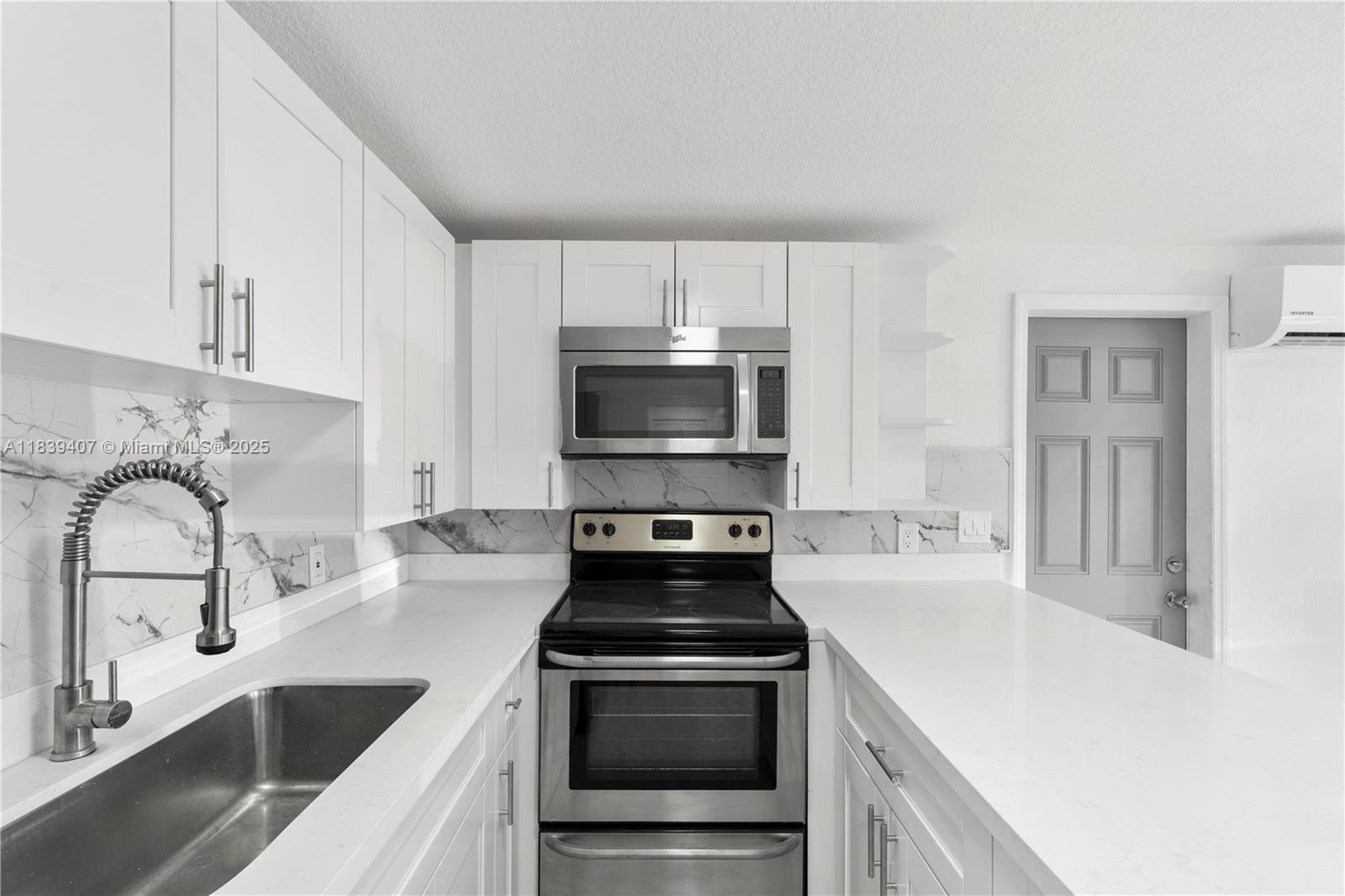 DELRAY TOWN OF - Residential Lease