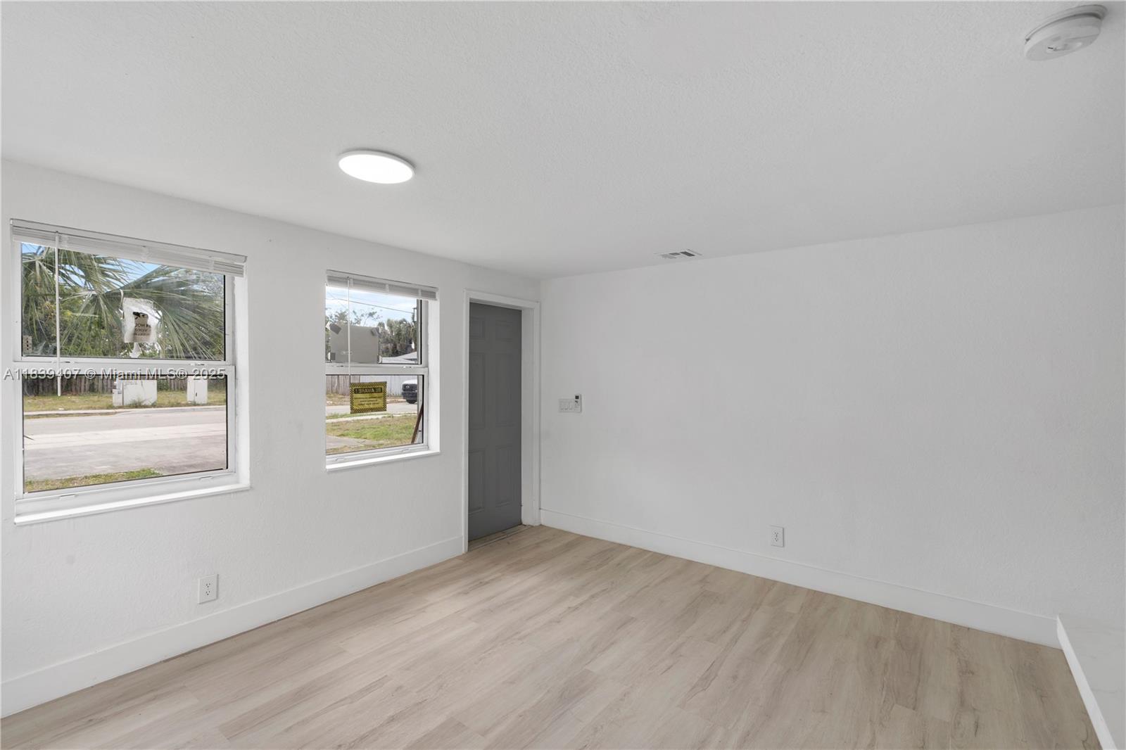 DELRAY TOWN OF - Residential Lease