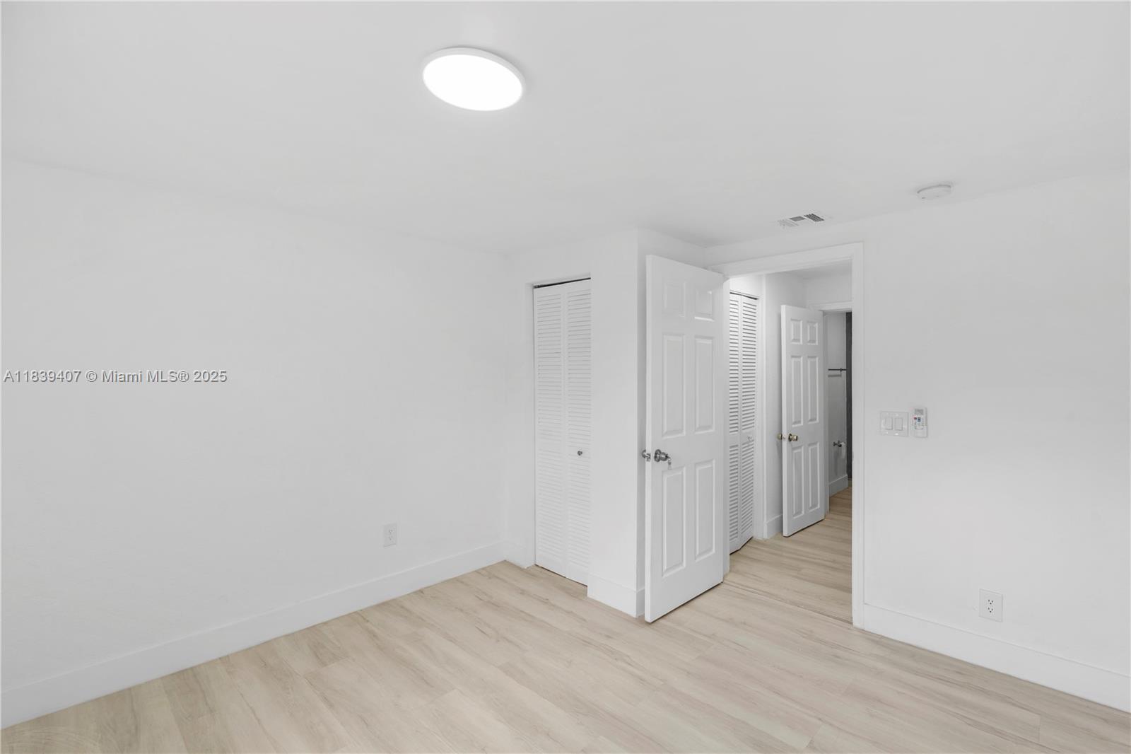 DELRAY TOWN OF - Residential Lease