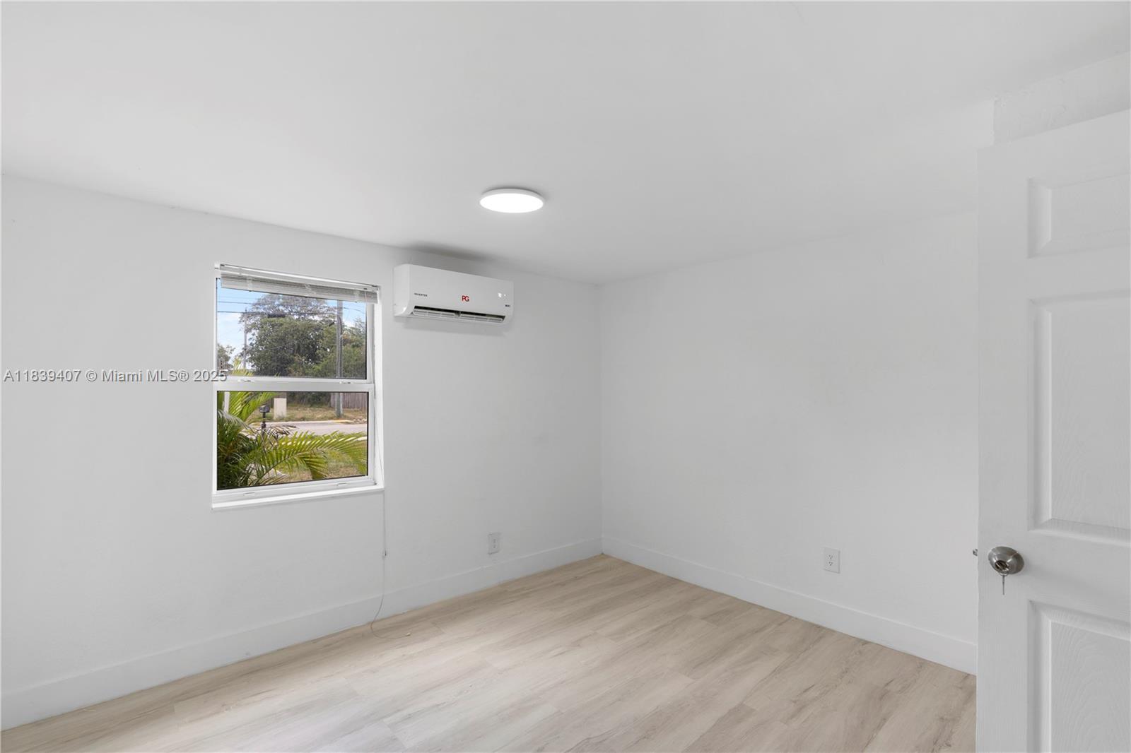 DELRAY TOWN OF - Residential Lease