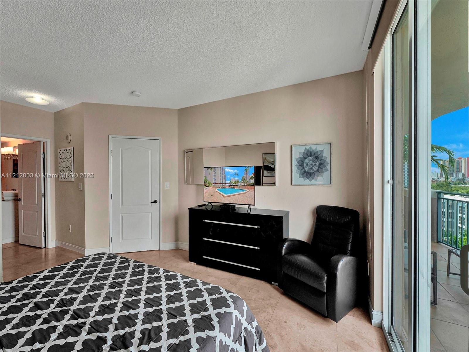 KING DAVID OF SUNNY ISLES - Residential Lease