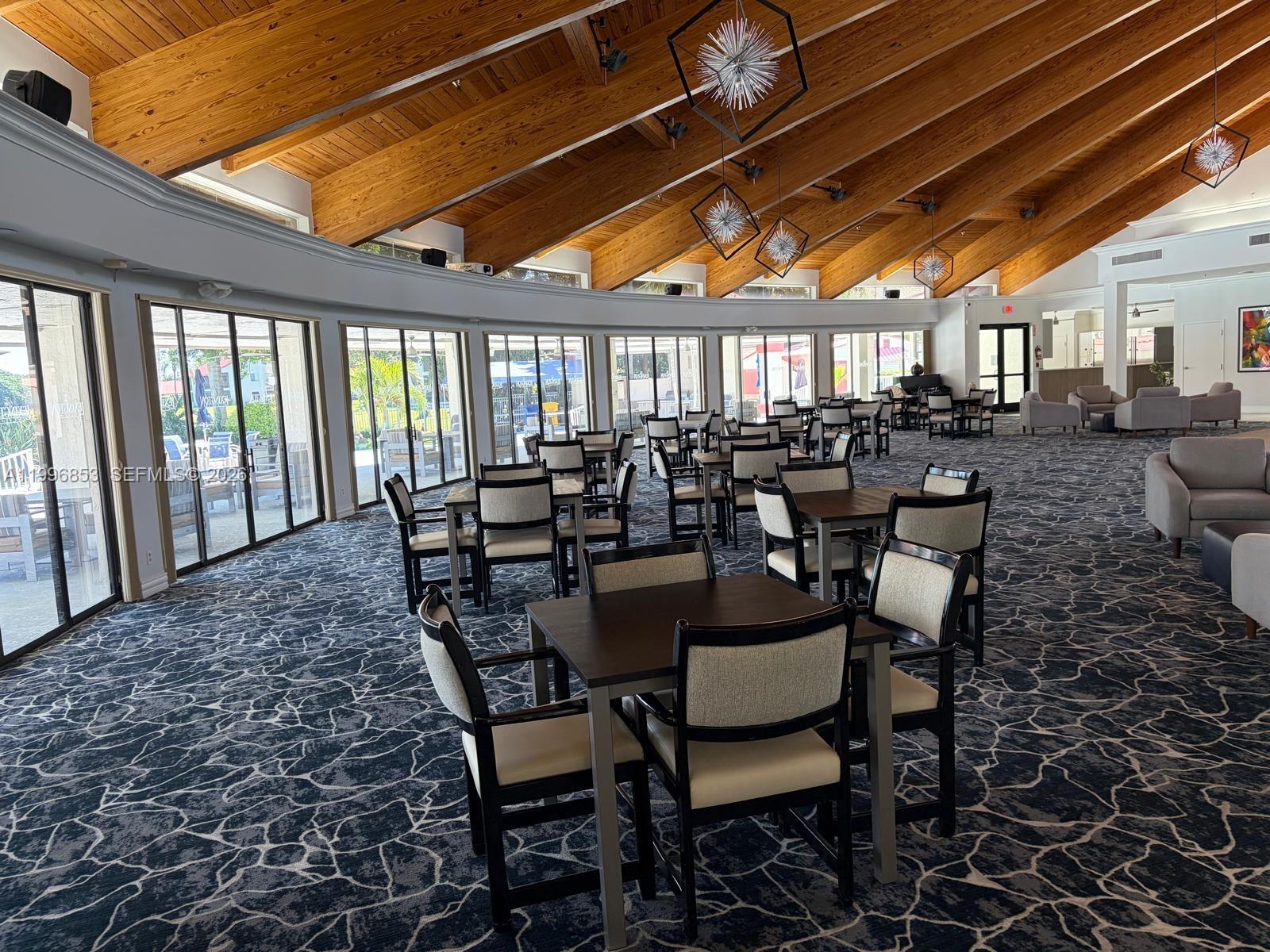 LEXINGTON CLUB VILLAS CON - Residential