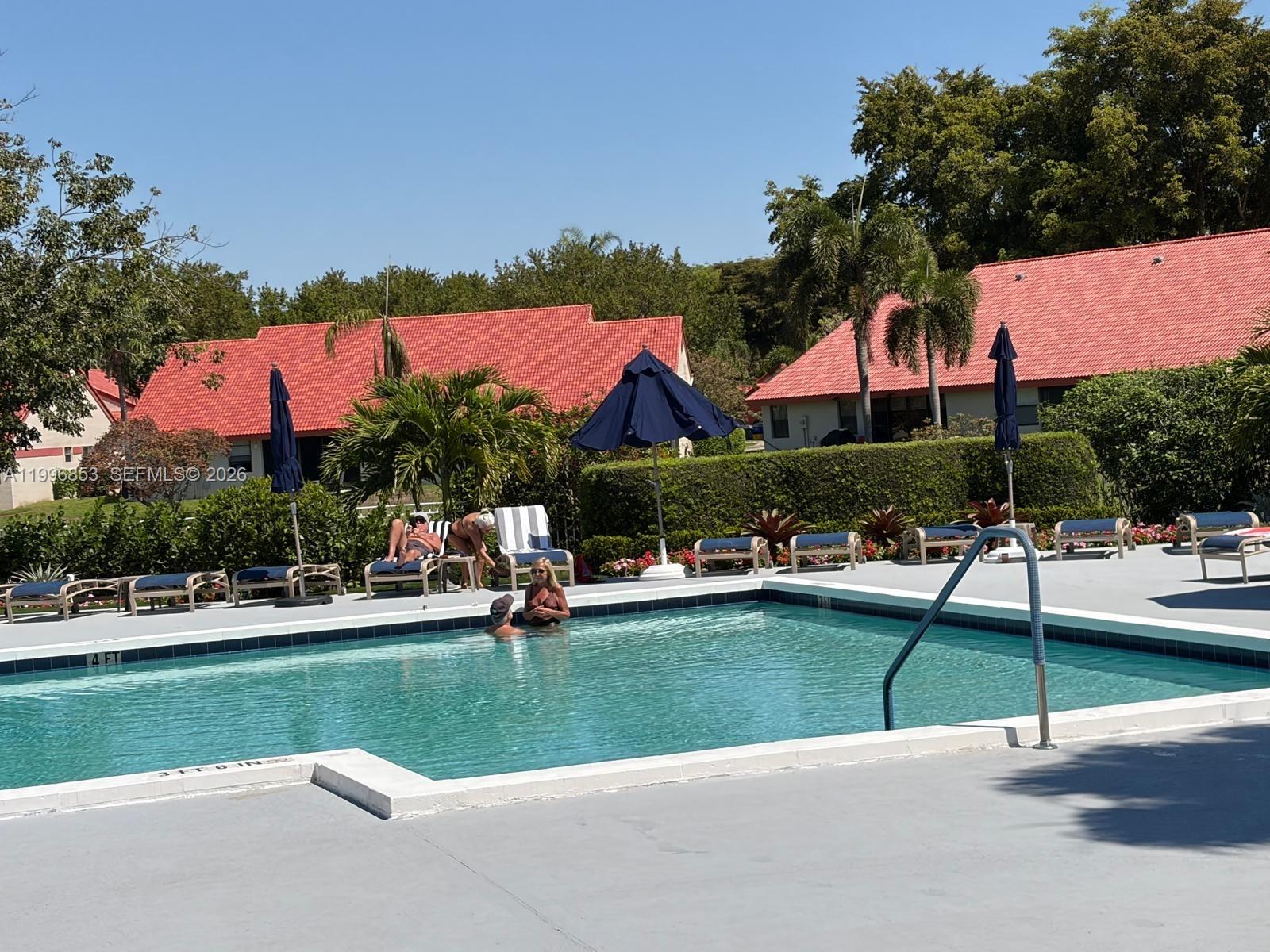 LEXINGTON CLUB VILLAS CON - Residential