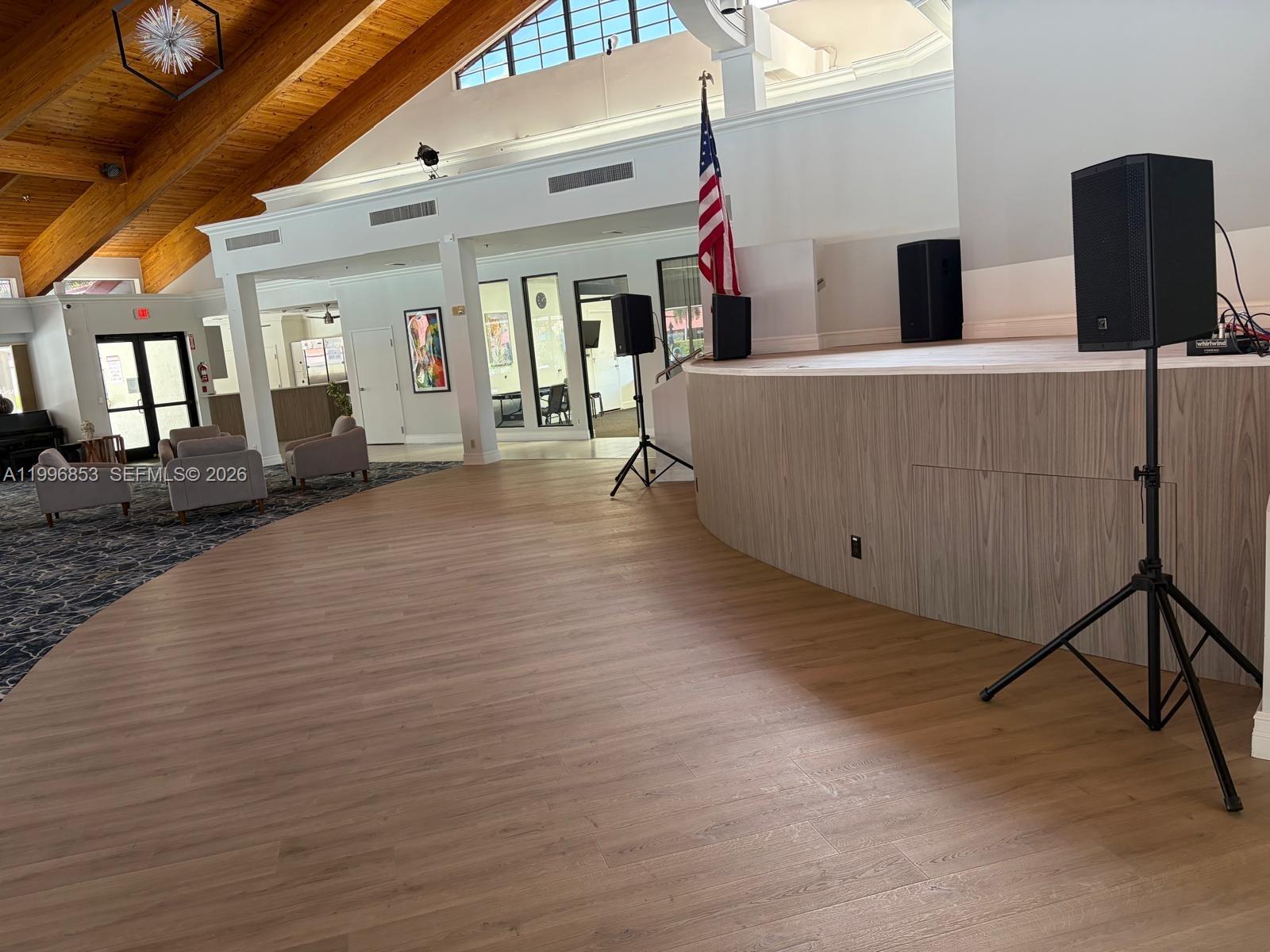 LEXINGTON CLUB VILLAS CON - Residential