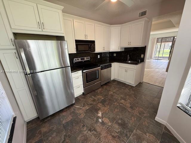 LEXINGTON CLUB VILLAS CON - Residential