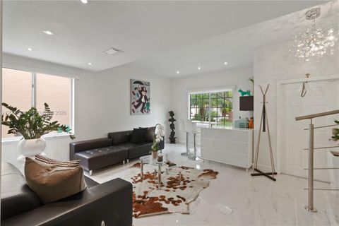 Tiny photo for 10842 NW 53rd Ln, Doral, FL 33178 (MLS # A12006509)