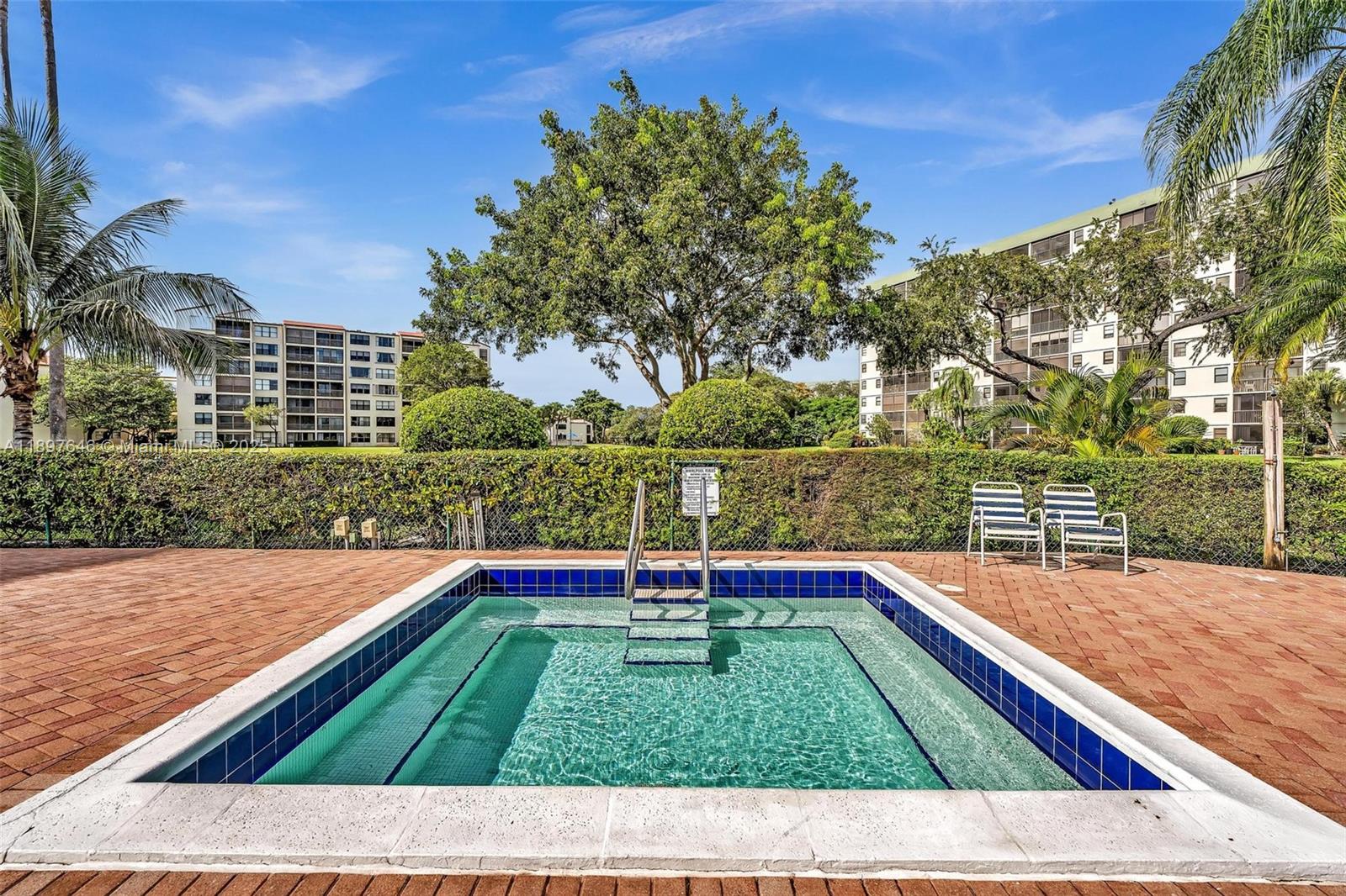 CYPRESS BEND CONDOMINIUM - Residential