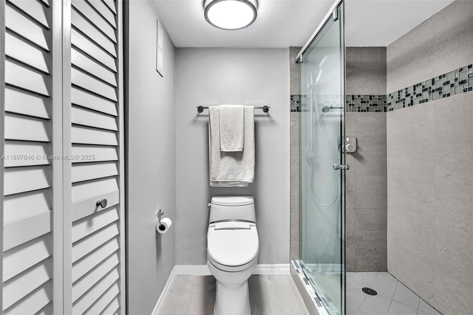 CYPRESS BEND CONDOMINIUM - Residential