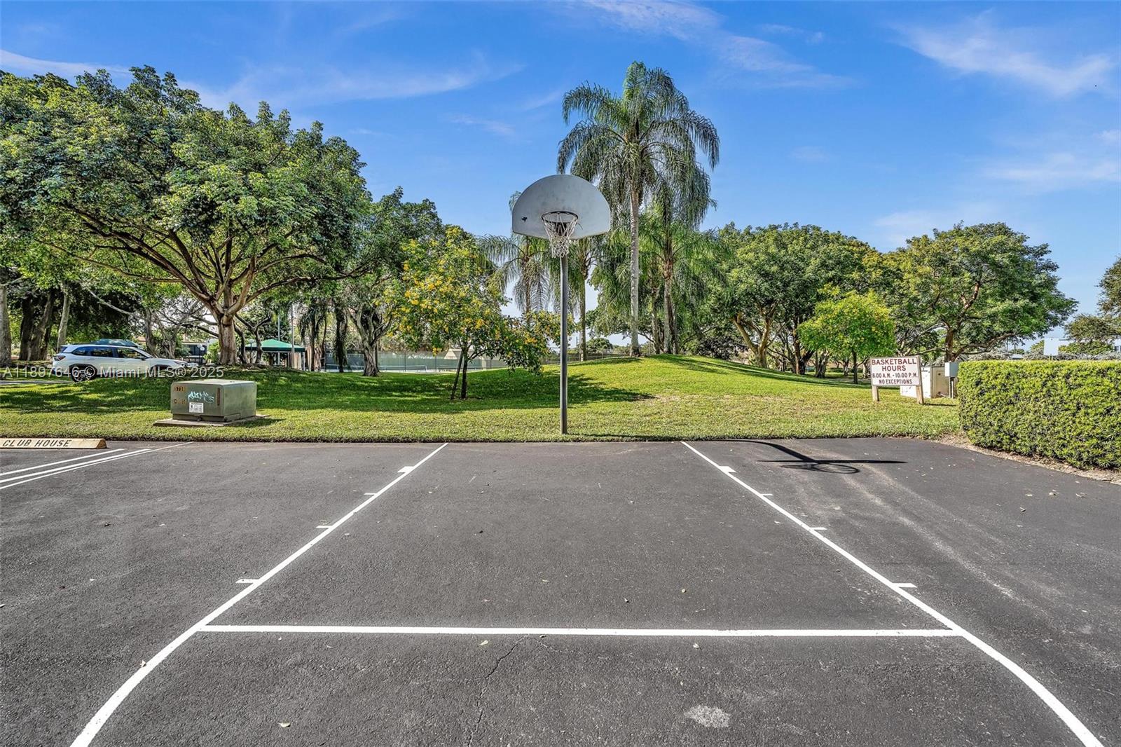 CYPRESS BEND CONDOMINIUM - Residential